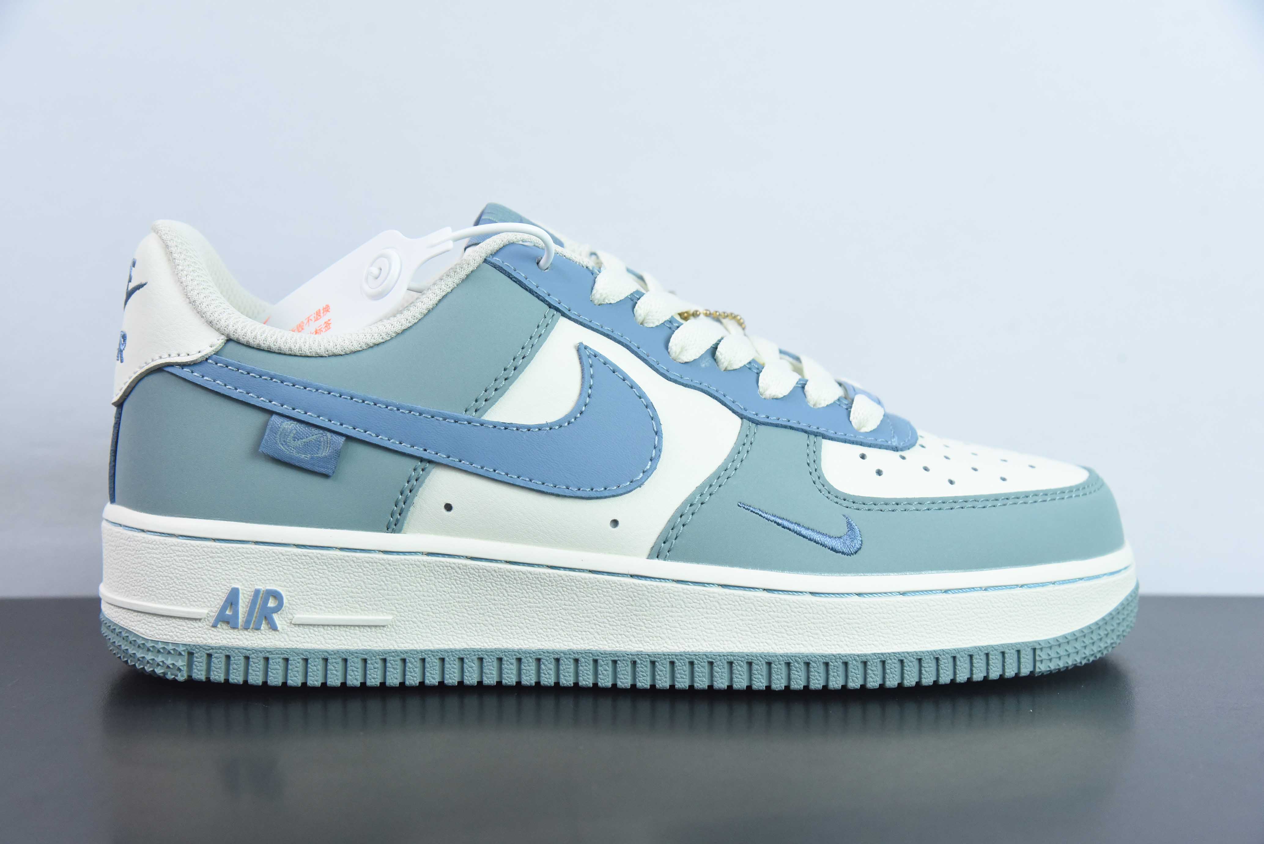 FAI19095332 Nk Air Force 1 Low '07 空军一号低帮休闲板鞋货号：DB3301-177 尺码：36-45