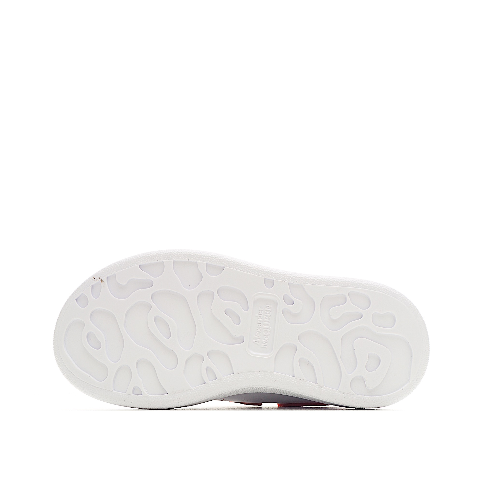 图片[6]-麦昆 魔术贴时尚低帮儿童板鞋 麦昆魔术贴时尚低帮儿童魔术贴低帮运动鞋，双色设计、对比后跟、圆头、正面饰有魔术贴、橡胶厚底。鞋面采用皮革材质制作。采用流行版型设计，外观时尚大气。稳固的后跟贴合足部曲线设计，软弹舒适，不易磨脚。 尺码：25-37-选品中心