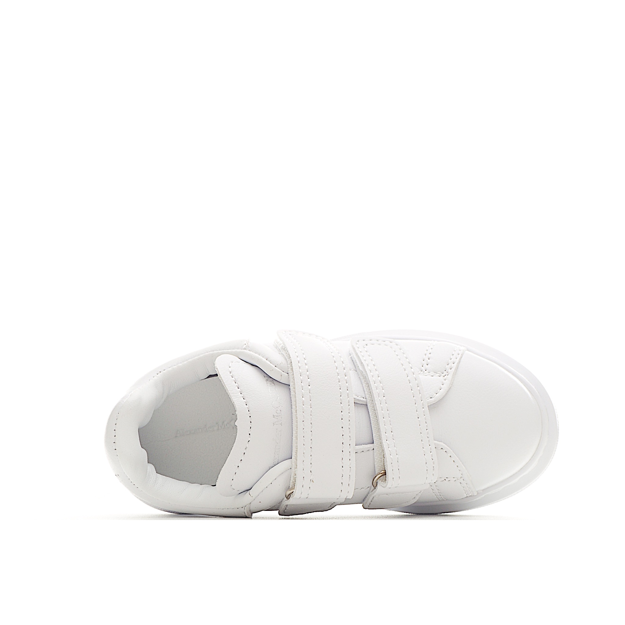 图片[4]-麦昆 魔术贴时尚低帮儿童板鞋 麦昆魔术贴时尚低帮儿童魔术贴低帮运动鞋，双色设计、对比后跟、圆头、正面饰有魔术贴、橡胶厚底。鞋面采用皮革材质制作。采用流行版型设计，外观时尚大气。稳固的后跟贴合足部曲线设计，软弹舒适，不易磨脚。 尺码：25-37-选品中心