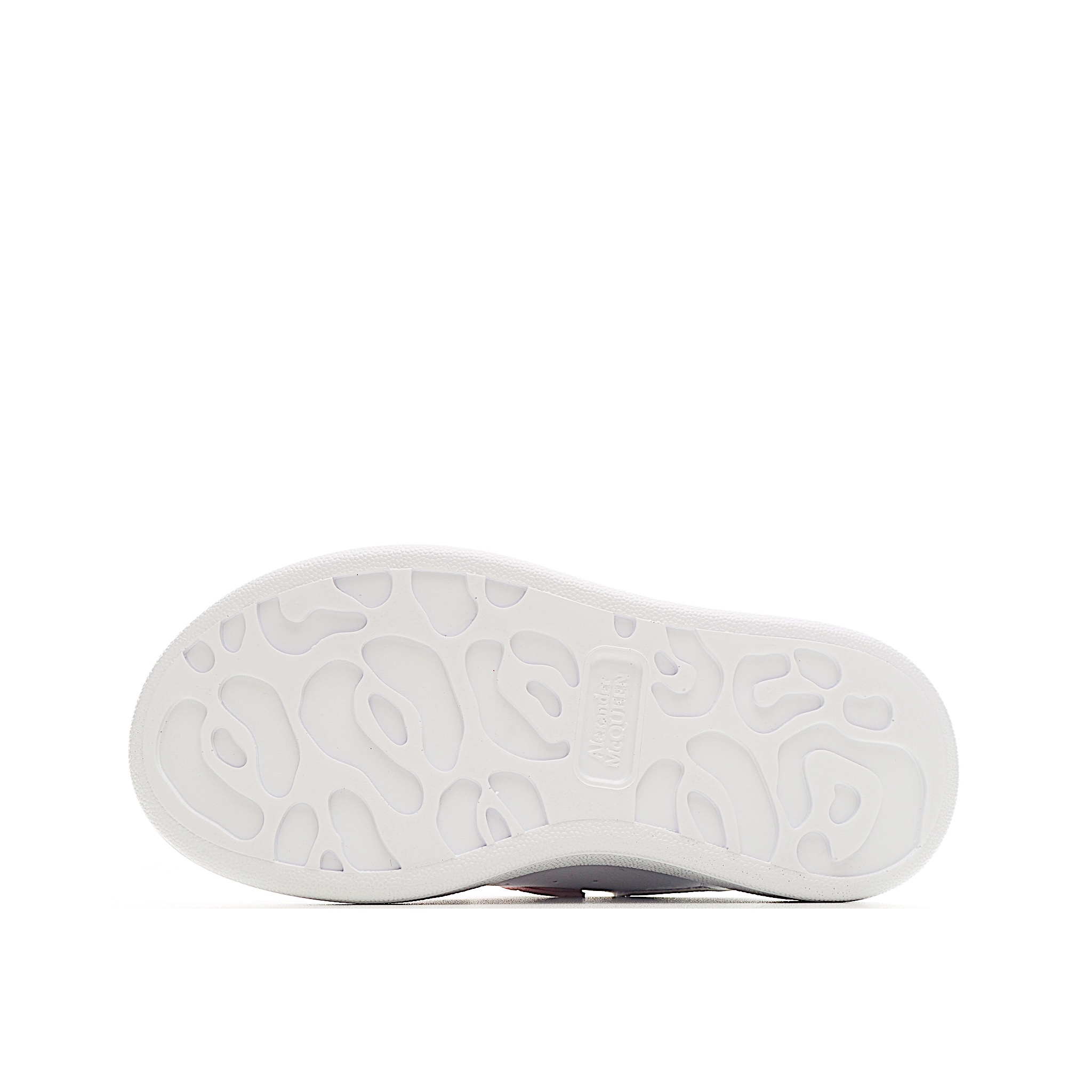 图片[6]-麦昆 魔术贴时尚低帮儿童板鞋 麦昆魔术贴时尚低帮儿童魔术贴低帮运动鞋，双色设计、对比后跟、圆头、正面饰有魔术贴、橡胶厚底。鞋面采用皮革材质制作。采用流行版型设计，外观时尚大气。稳固的后跟贴合足部曲线设计，软弹舒适，不易磨脚。 尺码：25-37-选品中心