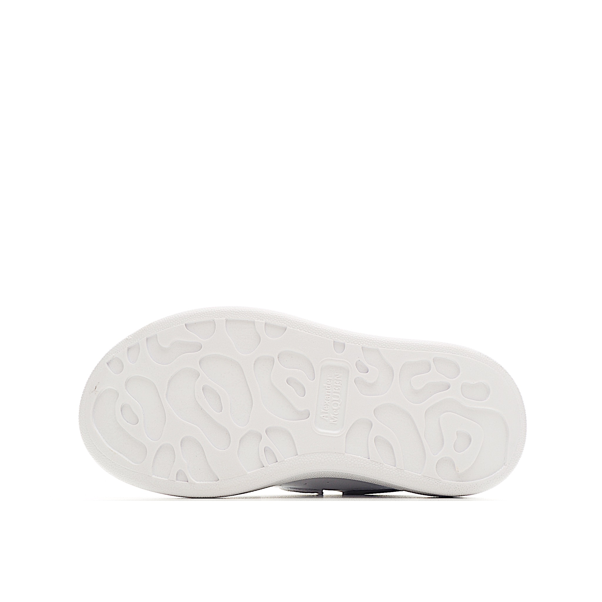 图片[6]-麦昆 魔术贴时尚低帮儿童板鞋 麦昆魔术贴时尚低帮儿童魔术贴低帮运动鞋，双色设计、对比后跟、圆头、正面饰有魔术贴、橡胶厚底。鞋面采用皮革材质制作。采用流行版型设计，外观时尚大气。稳固的后跟贴合足部曲线设计，软弹舒适，不易磨脚。 尺码：25-37-选品中心