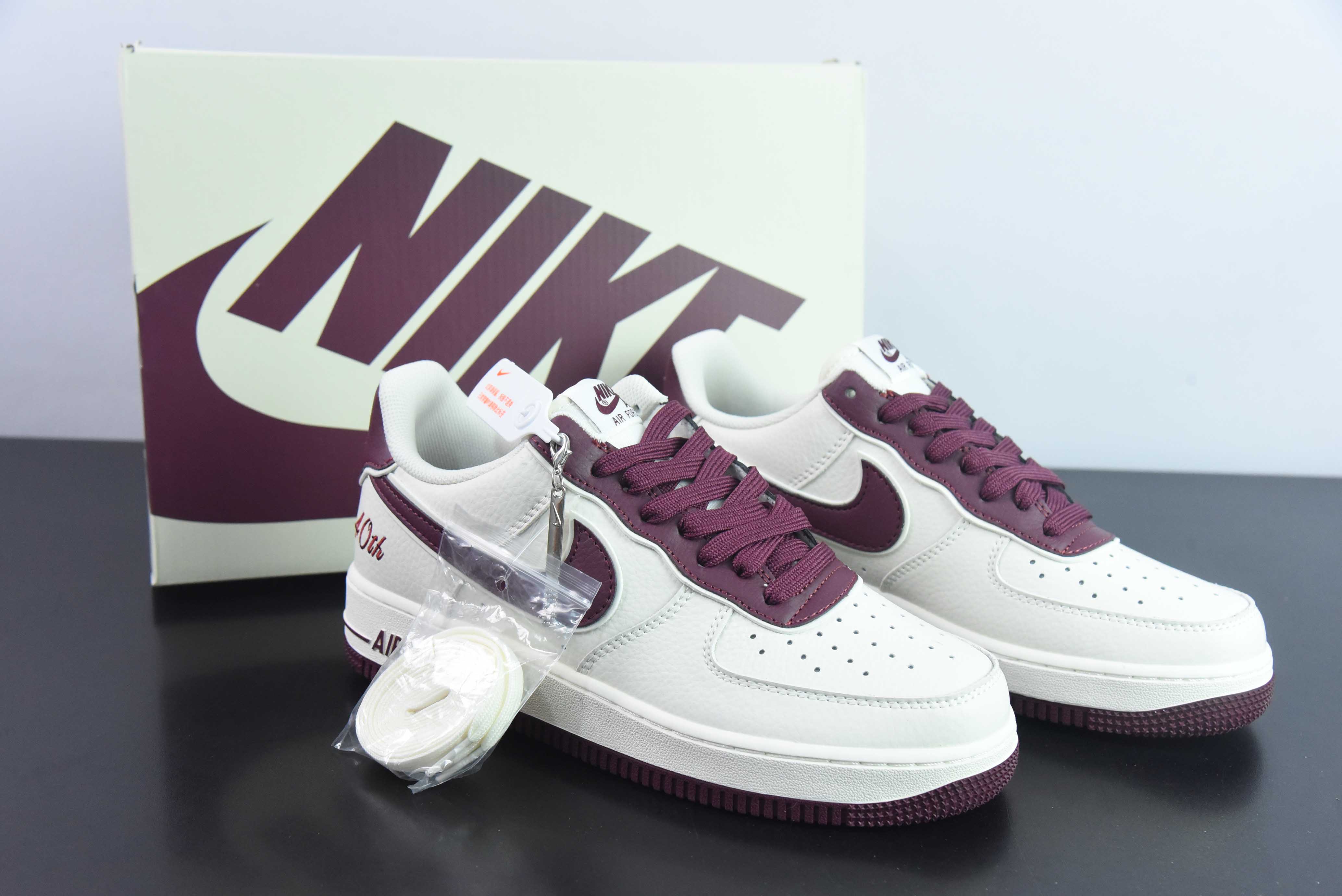 Nike Air Force 1 Low 07 40th 白酒红运动鞋 货号：JF1983 551