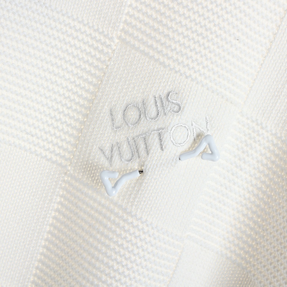 LouisVuitton /路易威登22SS胸前别针棋盘格针织毛衣