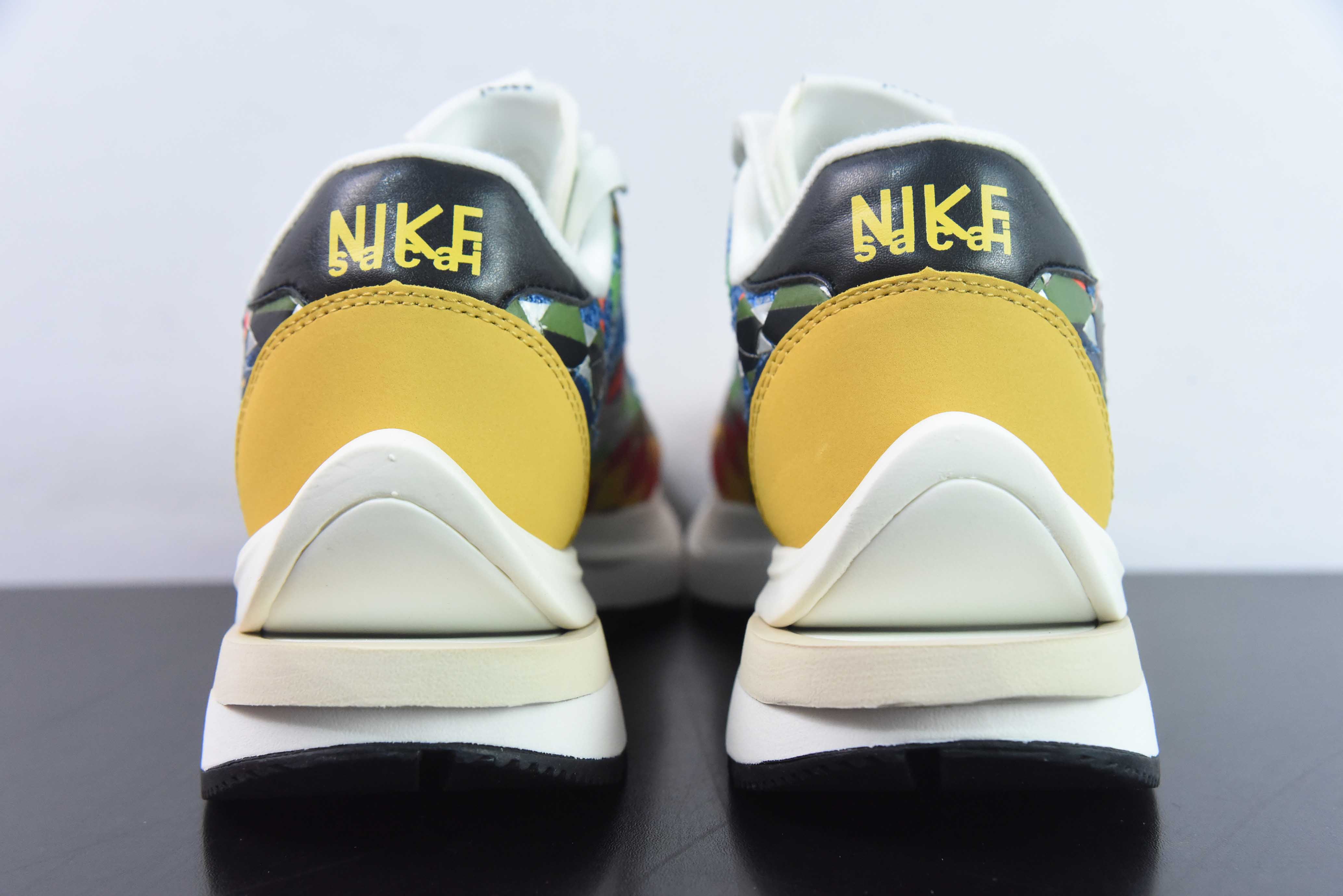 NK Woven 4.0 联名款 华夫4.0 休闲跑鞋 货号:DR5209-300