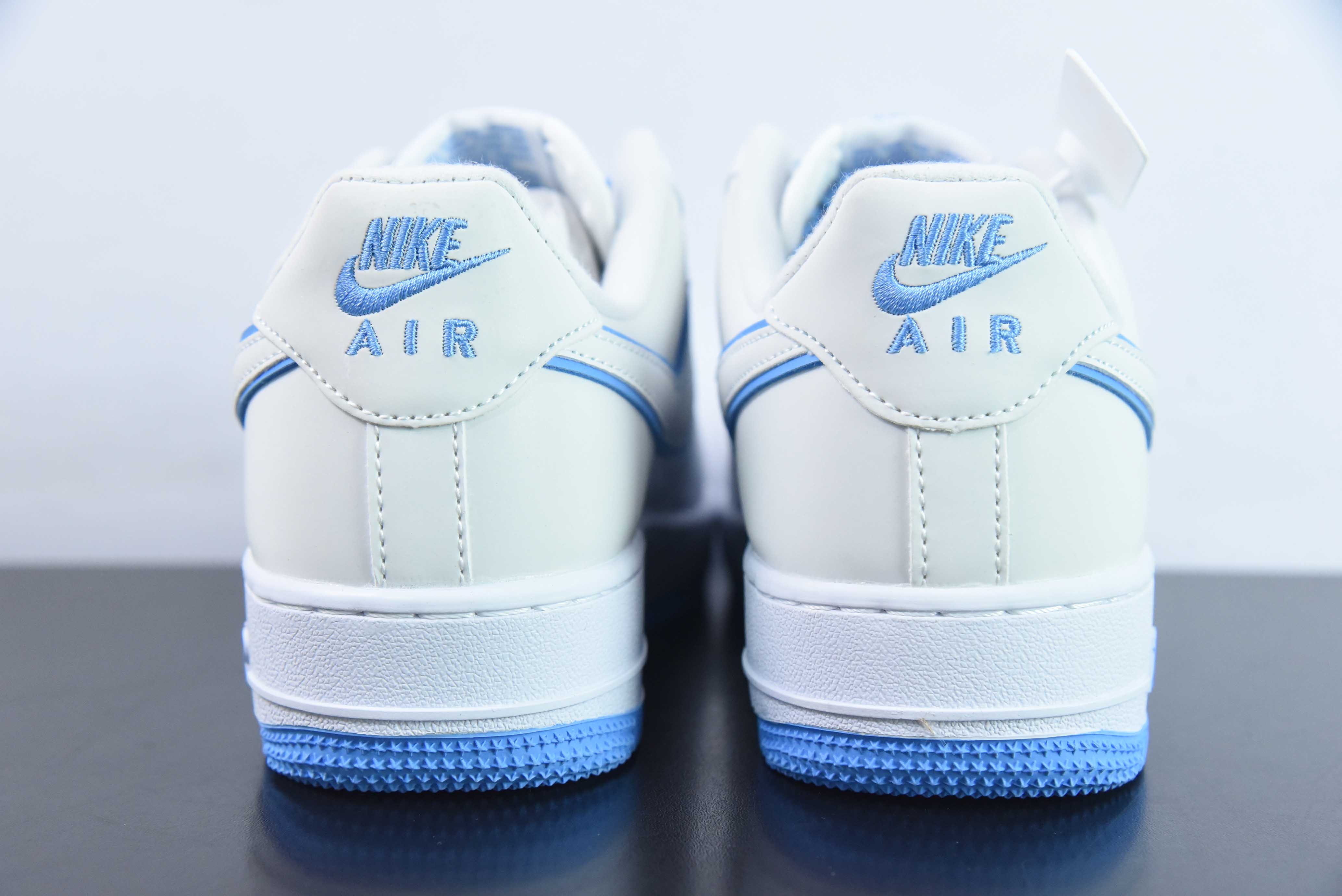 NK Air Force 1 空军一号板鞋 官方货号：YZ8115-005