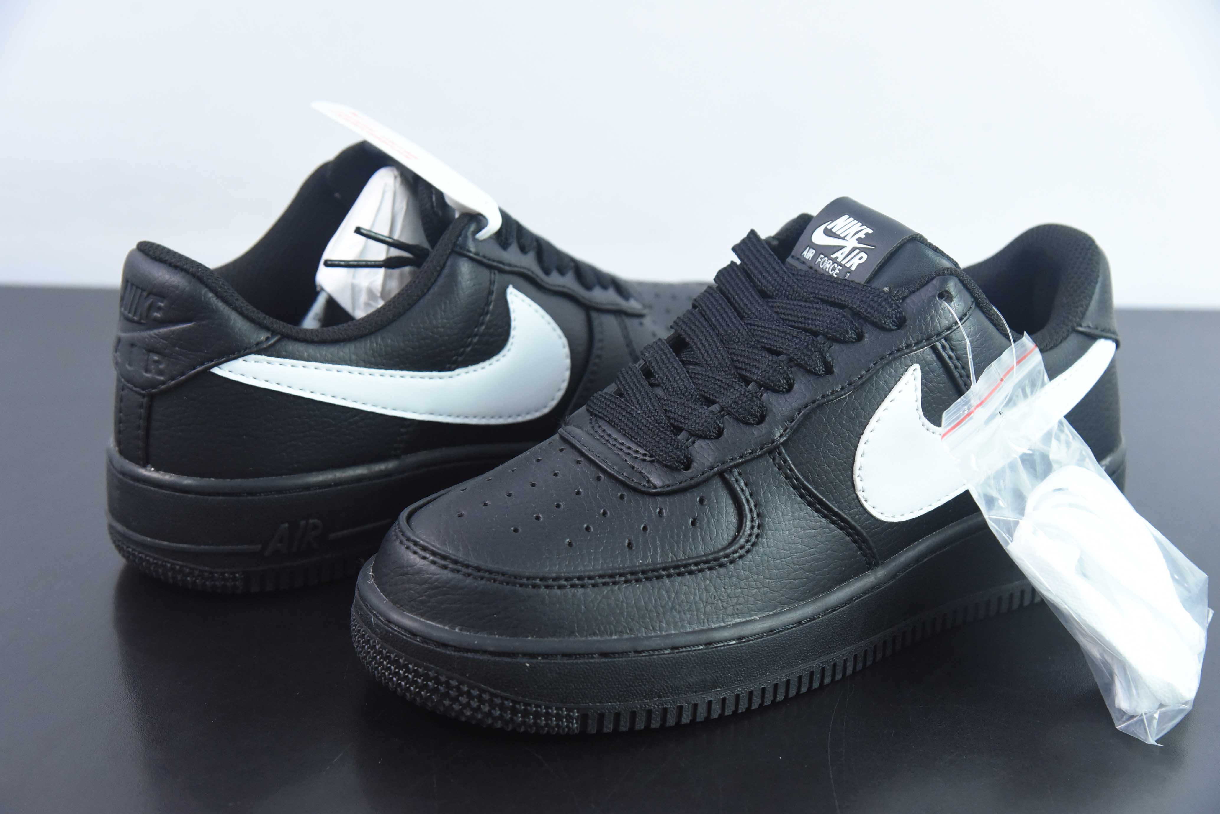 Nike Air Force 1’07 Low"空军一号系列 “皮革白黑放大钩子”CI9553-001