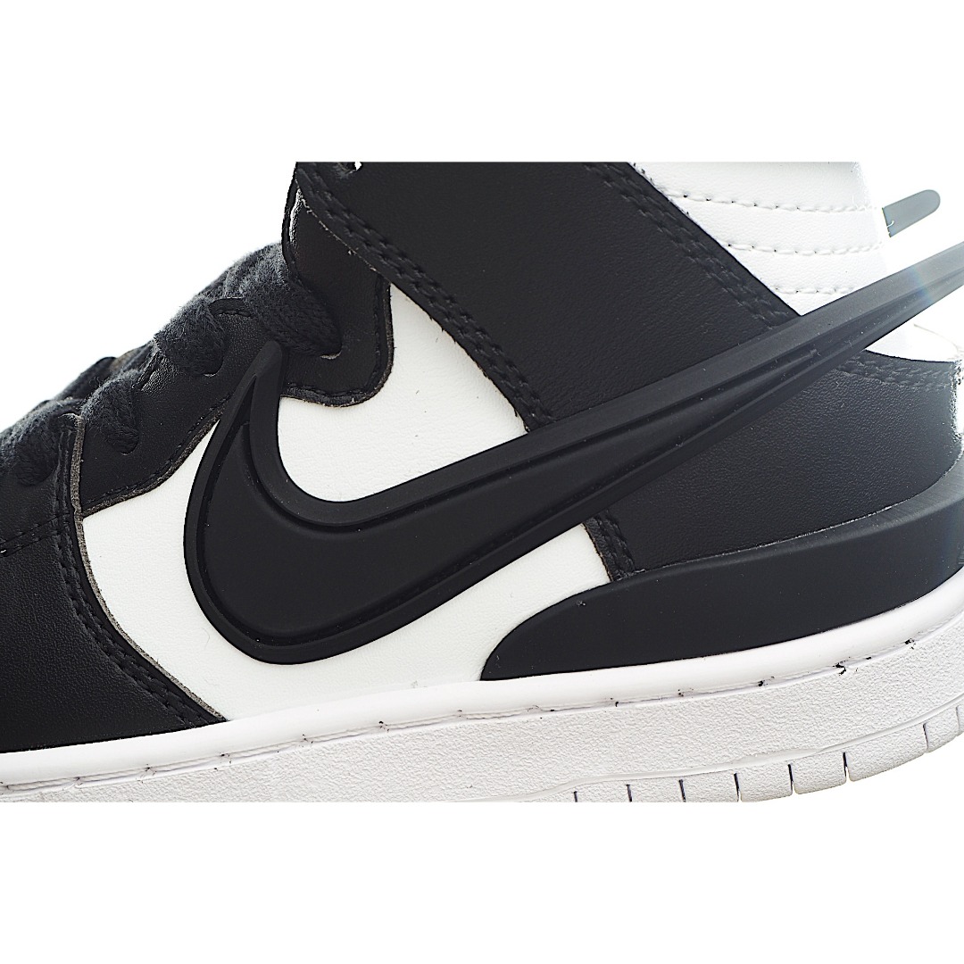 图片[9]-NK Dunk 高帮大勾儿童板鞋 以经过重塑后的元年款版型呈现，并融入机车、汽车和卡车的文化元素，在外观上更加修长挺拔，标志从鞋跟处向外延伸，如同机车排气管，鞋款后侧则饰有凹纹字标印花，同时采用突出的后跟设计以此提升整体包裹性，此外，联名的鞋垫和鞋舌标签也为经典款型增添一抹匠心独具的魅力。 尺码：24-37.5-选品中心