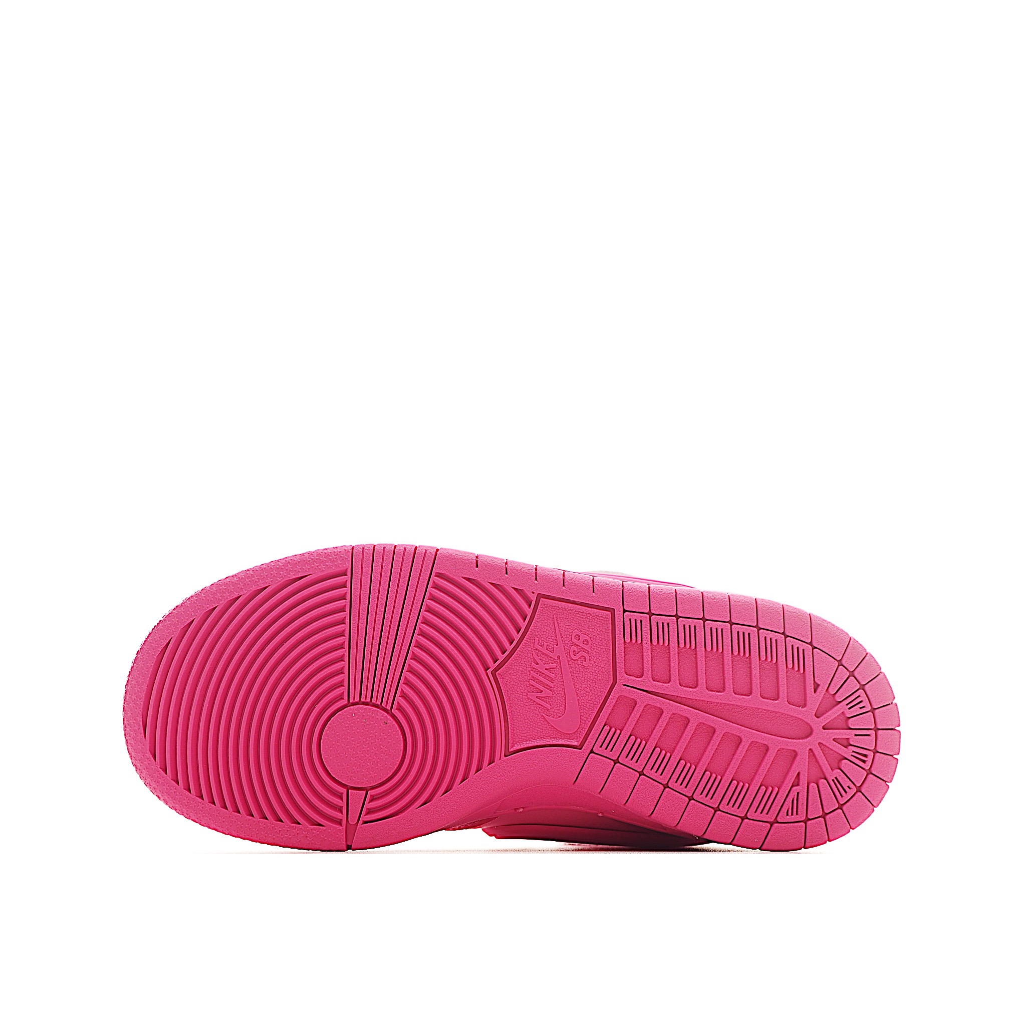 图片[6]-NK Dunk 高帮大勾儿童板鞋24-37 以经过重塑后的元年款版型呈现，并融入机车、汽车和卡车的文化元素，联名的鞋垫和鞋舌标签也为经典款型增添一抹匠心独具的魅力。-选品中心