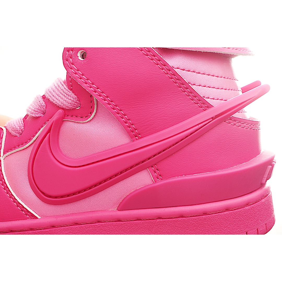 图片[9]-NK Dunk 高帮大勾儿童板鞋24-37 以经过重塑后的元年款版型呈现，并融入机车、汽车和卡车的文化元素，联名的鞋垫和鞋舌标签也为经典款型增添一抹匠心独具的魅力。-选品中心