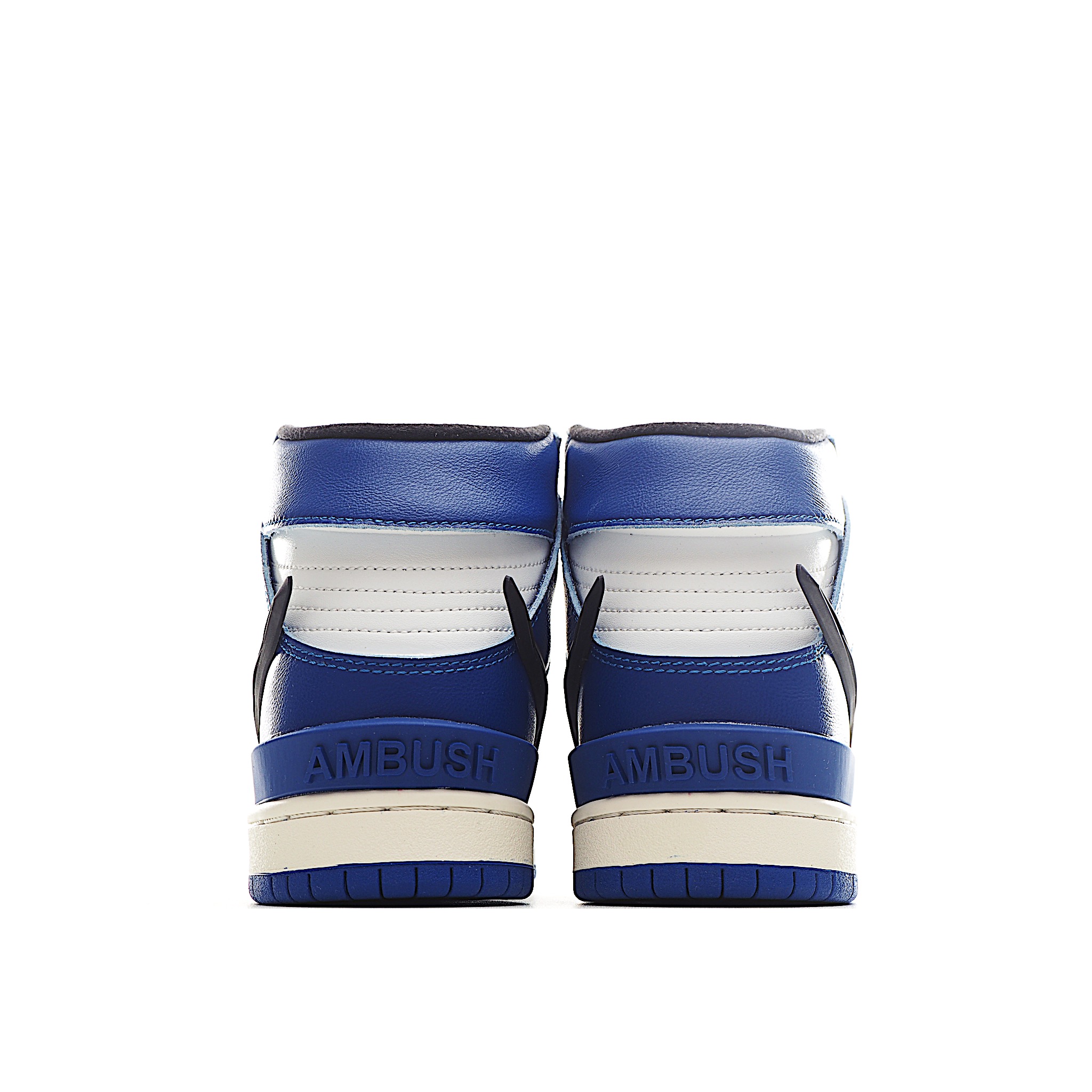 图片[5]-NK Dunk 高帮大勾儿童板鞋24-37 以经过重塑后的元年款版型呈现，并融入机车、汽车和卡车的文化元素，联名的鞋垫和鞋舌标签也为经典款型增添一抹匠心独具的魅力。-选品中心