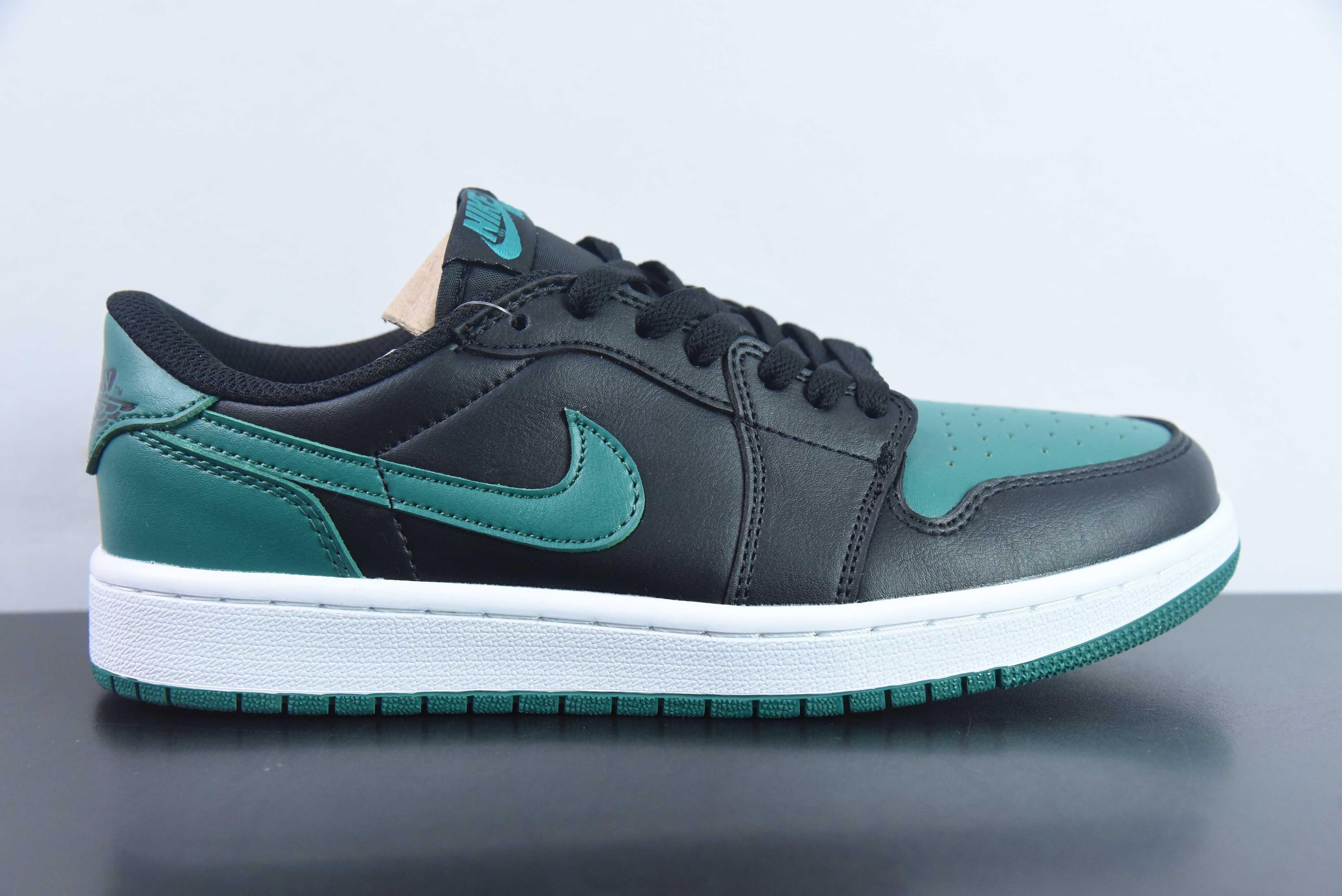 GAJV25053834 Air Jordan 1 Low AJ1 乔丹1代低帮篮球鞋/黑绿 2023年新款发售 货号：CZ0775-036 尺码：35.5-47