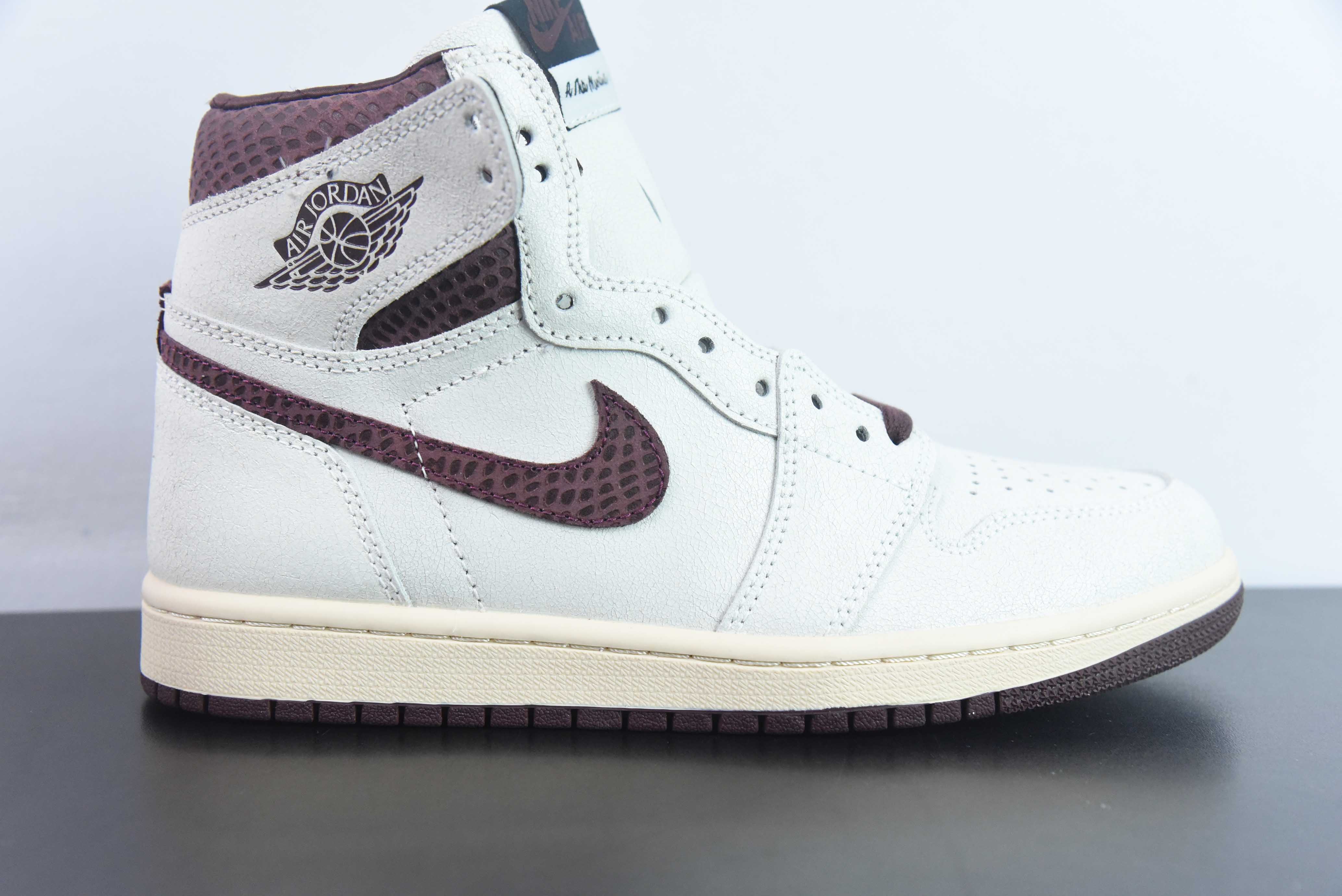 Alta WNQ42998432 Air Jordan AJ1 Retro High blanco y marrón con patrón de serpiente DO7097-100 Tallas: 36-47.5