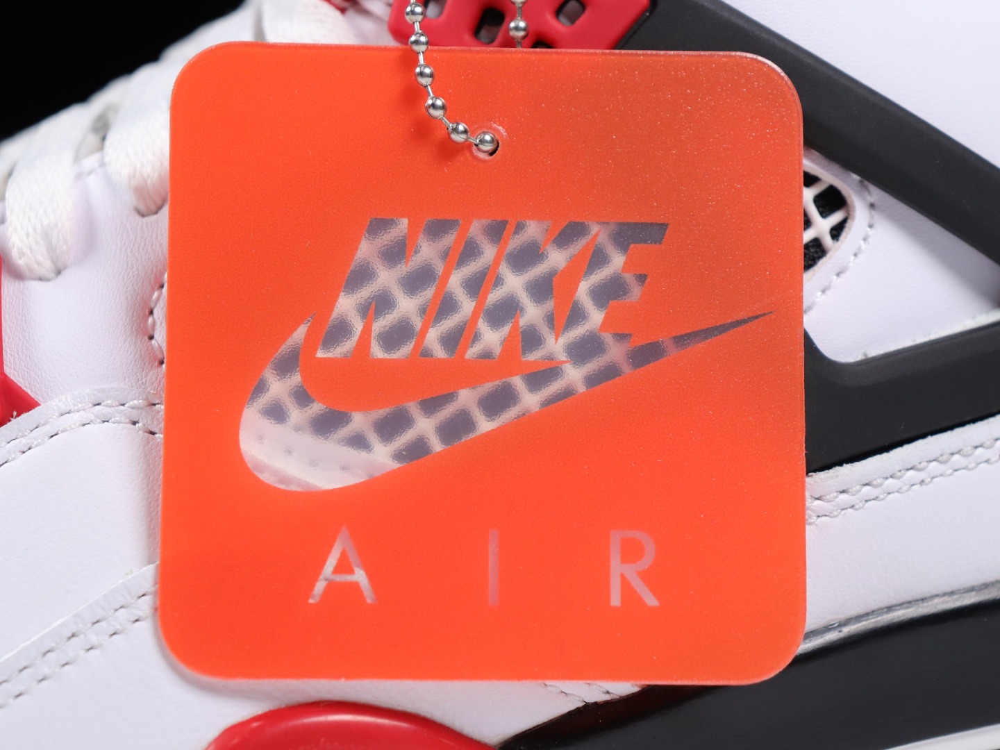 AJ4火焰红 尺码：41-46纯原-Air Jordan 4 AJ4 黑白红 情侣款火焰红 2020复刻