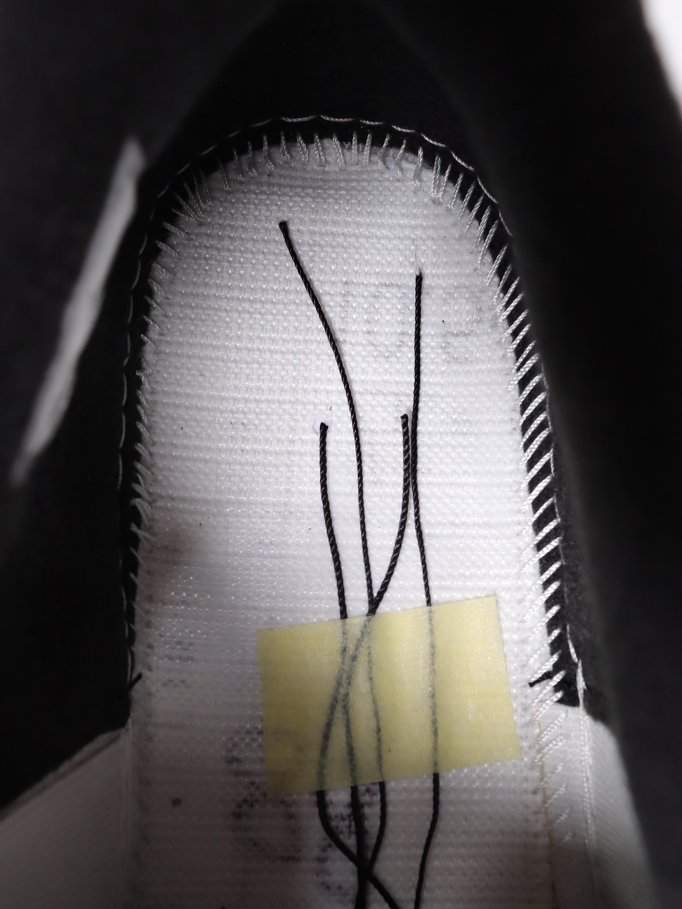 AJ4白黑红 尺码:41-46纯原-Air Jordan 4“Neutral Grey”白黑红 DH69