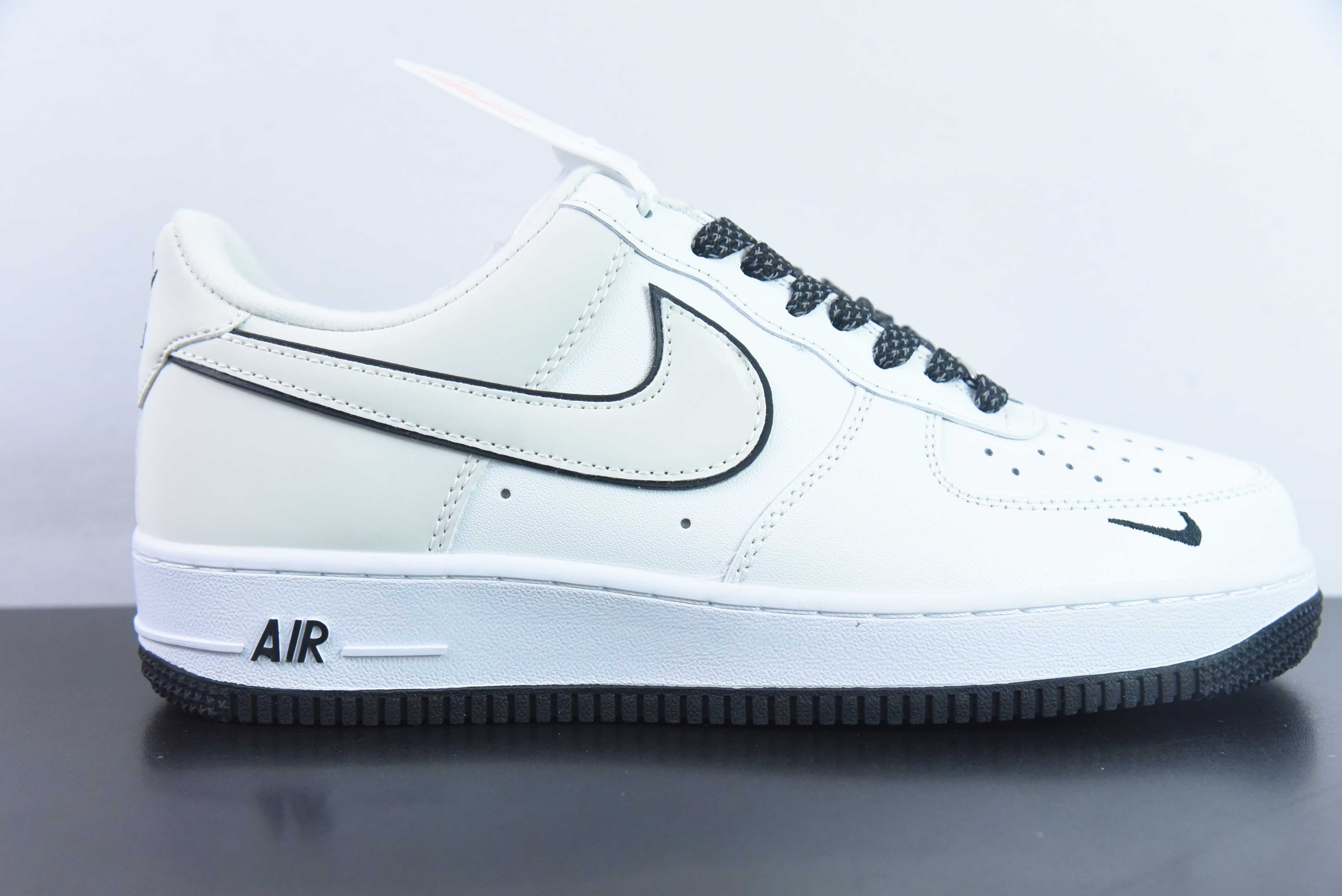 VAU37932833 Nike Air Force 1 Low 07 blanco y negro cielo estrellado número de producto: YZ8115 003 tallas: 36-45