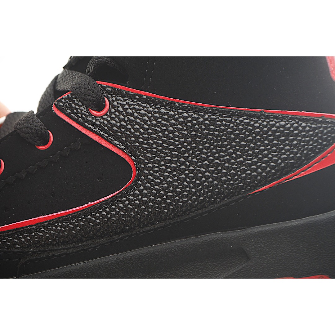 图片[9]-AJ 2代中帮系带复古童鞋 你的孩子会摇滚经典的吧! AJ2 于1986 年首次亮相，是其著名前身的酷炫弟弟一-标志性AJ1的更时尚、更简约的版本。鞋面采用舒适材质，提升上脚体验。鞋身延续了经典款式设计，并加强了鞋面的包裹和支撑性能。鞋底精心打造的防滑底纹，抓地稳固。 尺码：24-37.5-选品中心