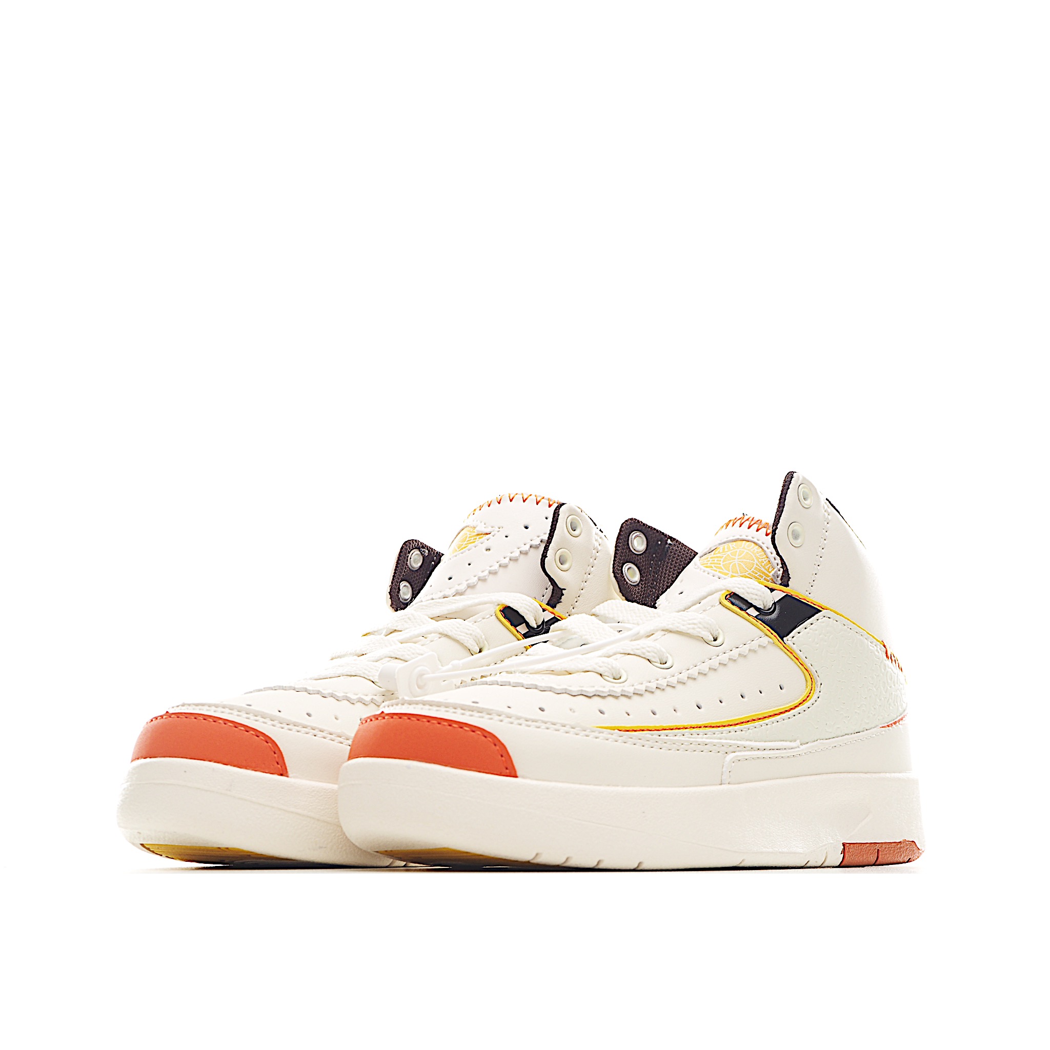 图片[2]-AJ 2代中帮系带复古童鞋 你的孩子会摇滚经典的吧! AJ2 于1986 年首次亮相，是其著名前身的酷炫弟弟一-标志性AJ1的更时尚、更简约的版本。鞋面采用舒适材质，提升上脚体验。鞋身延续了经典款式设计，并加强了鞋面的包裹和支撑性能。鞋底精心打造的防滑底纹，抓地稳固。 尺码：24-37.5-选品中心