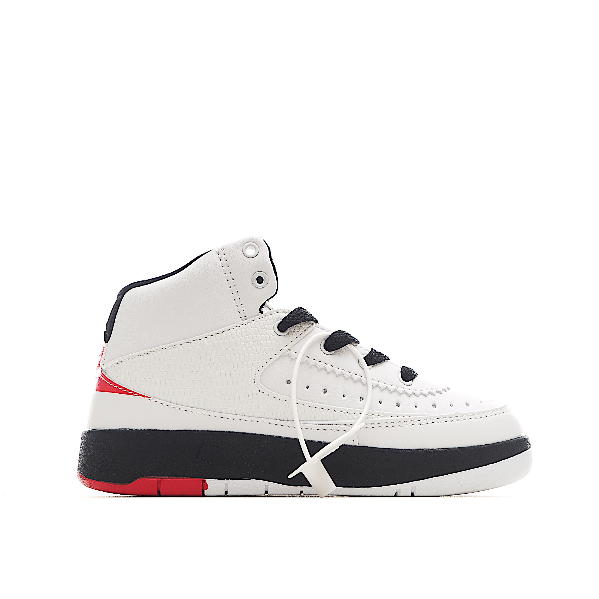 图片[3]-AJ 2代中帮系带复古童鞋 你的孩子会摇滚经典的吧! AJ2 于1986 年首次亮相，是其著名前身的酷炫弟弟一-标志性AJ1的更时尚、更简约的版本。鞋面采用舒适材质，提升上脚体验。鞋身延续了经典款式设计，并加强了鞋面的包裹和支撑性能。鞋底精心打造的防滑底纹，抓地稳固。 尺码：24-37.5-选品中心