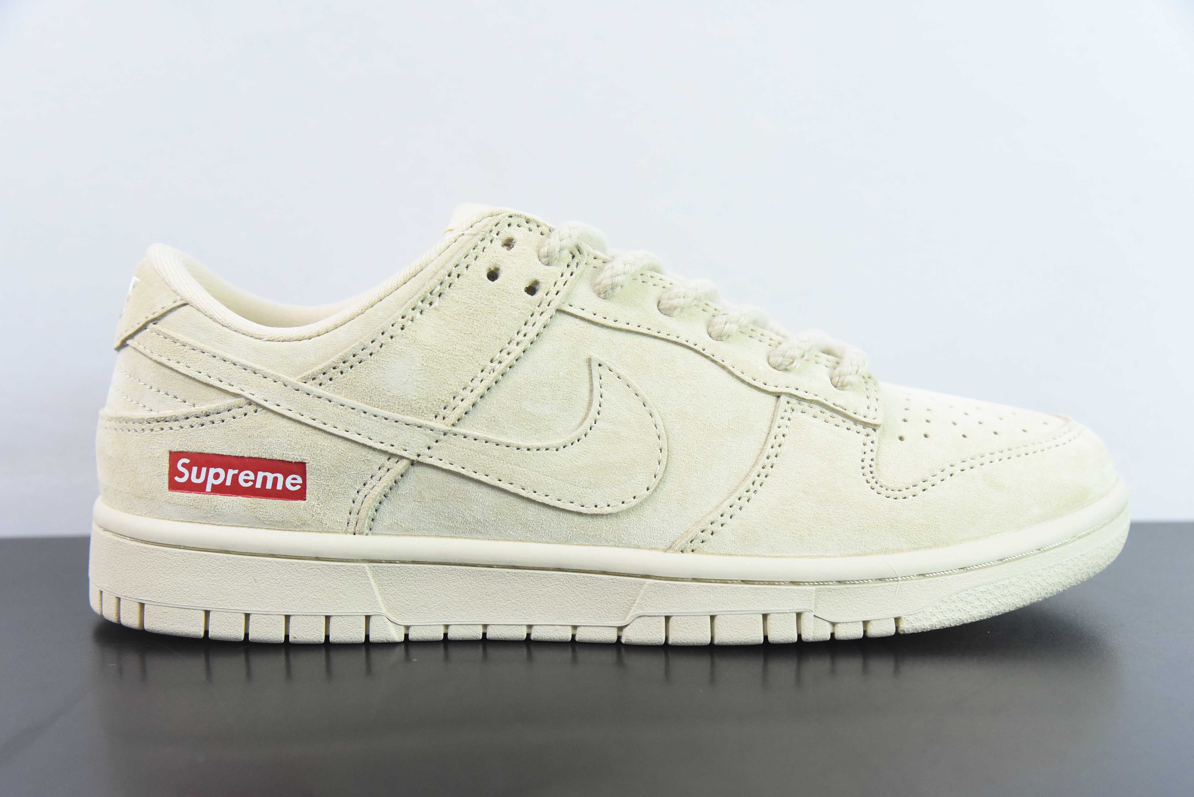 QLCG85737441 Supreme x Nk SB Dunk Low colaboración - ante crema número de producto: FC1688-122 tallas: 36-45