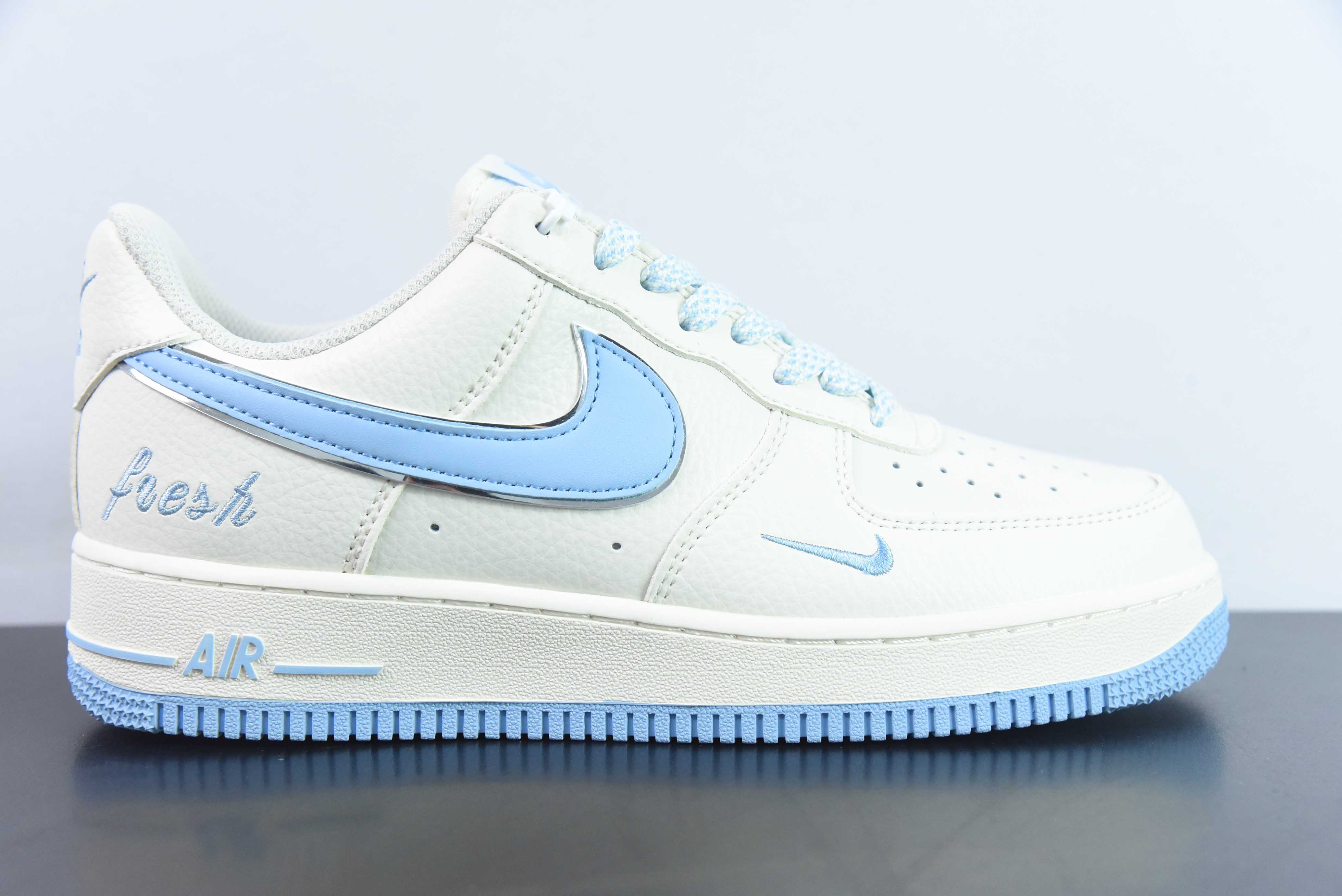 EAT97740837 Nk Air Force 1'07 Low 联名款 空军一号低帮休闲板鞋 CW2288-111 尺码：36-45