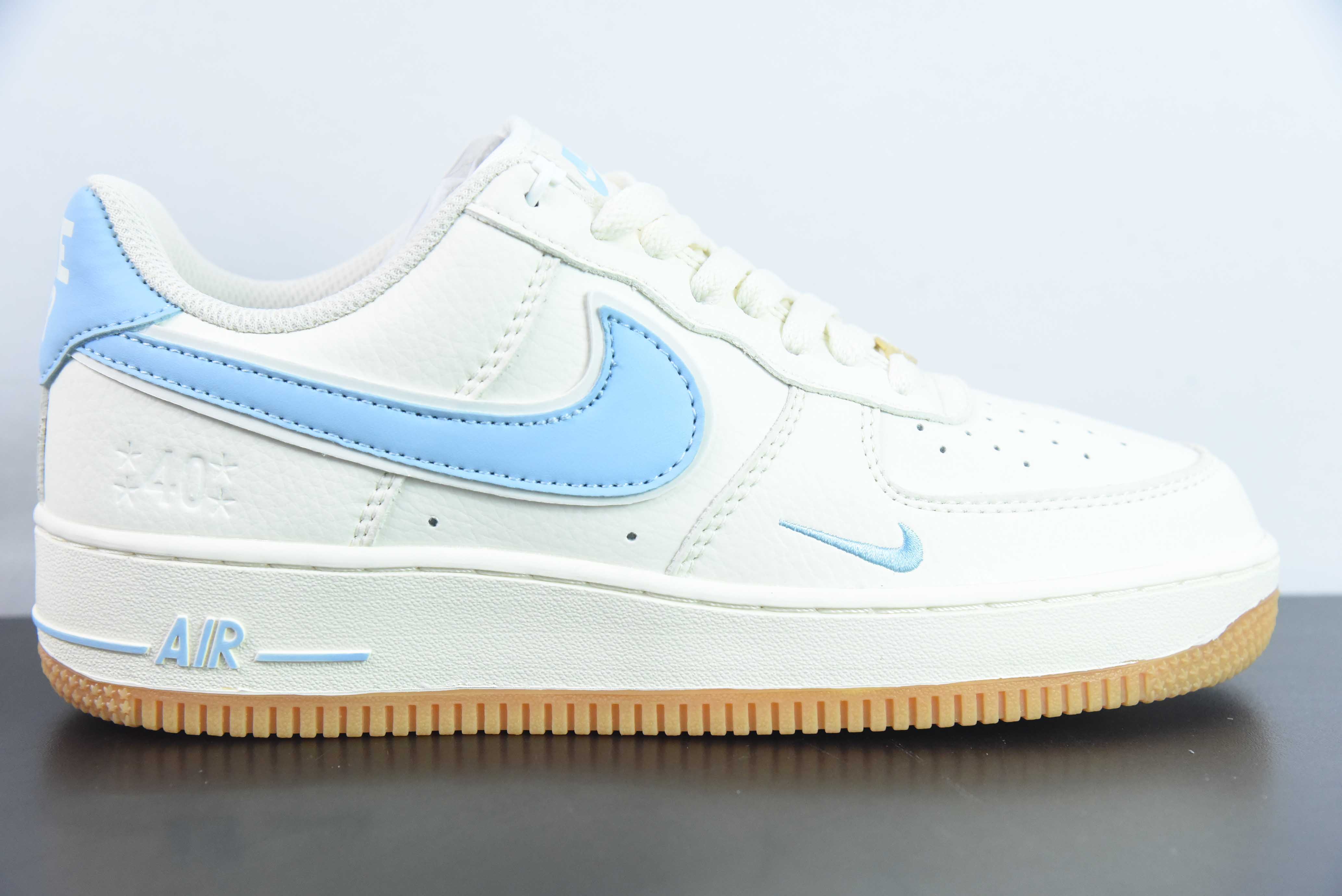 VAS19754130 Nike Air Force 1 Low 40周年 生胶米白蓝 空军一号低帮运动休闲板鞋货号：WA0531-307 尺码：36-45