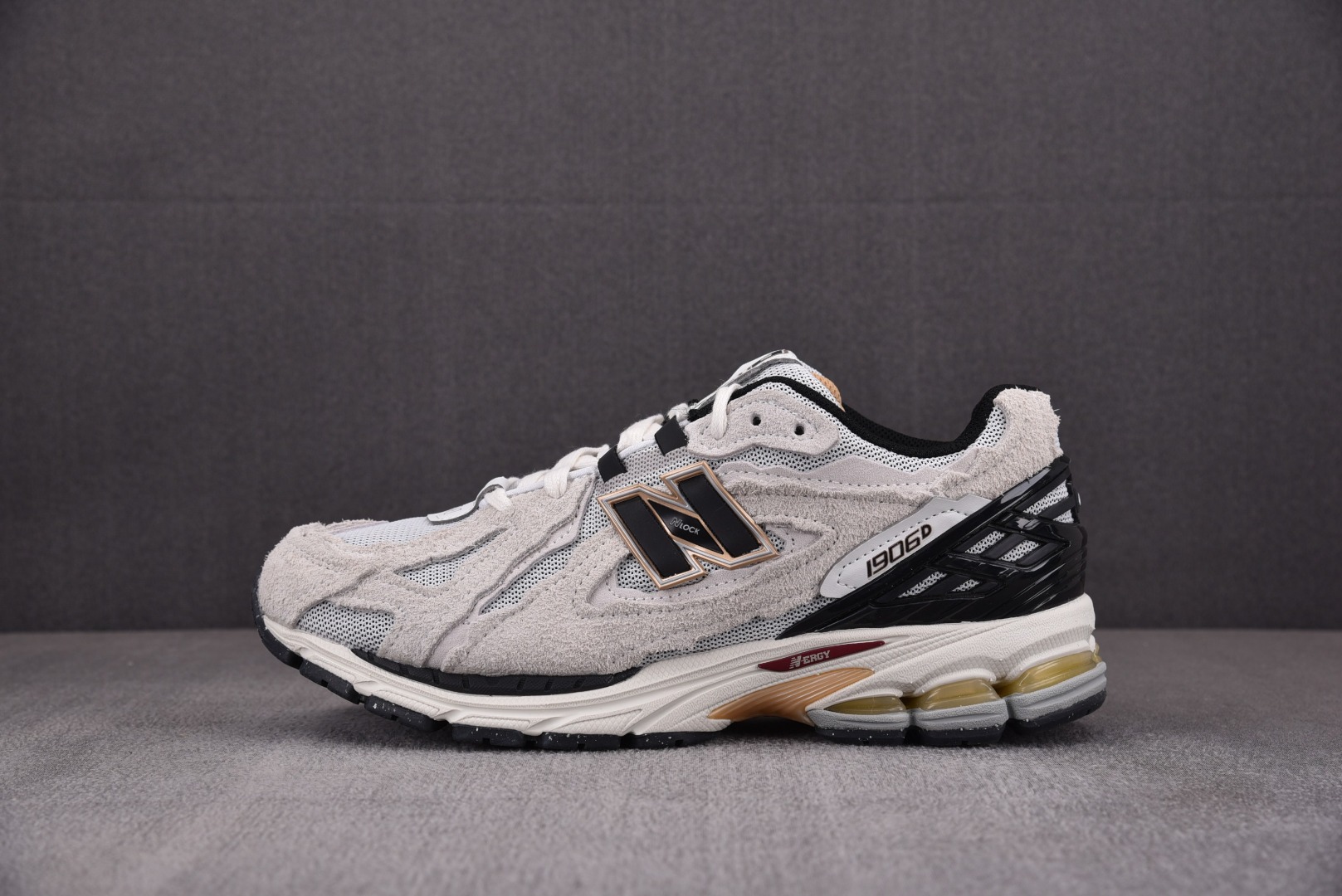 NB1906R尺码:36-47总裁R