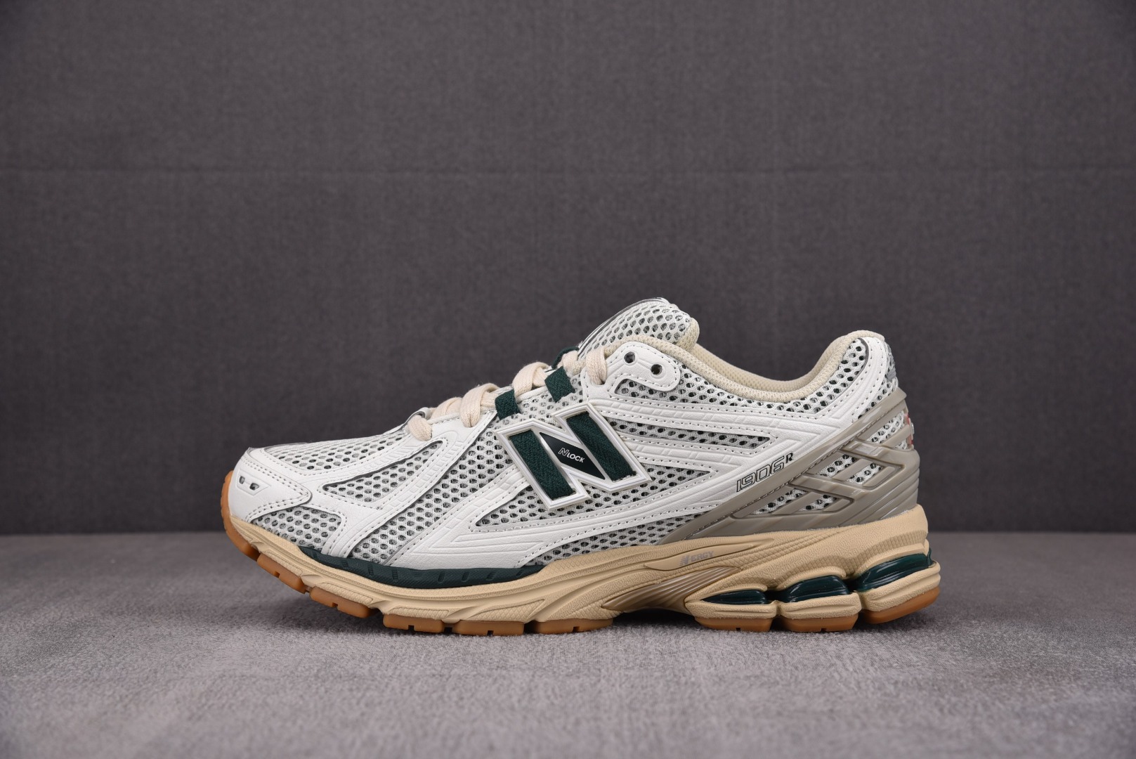 NB1906R尺码:36-47总裁R