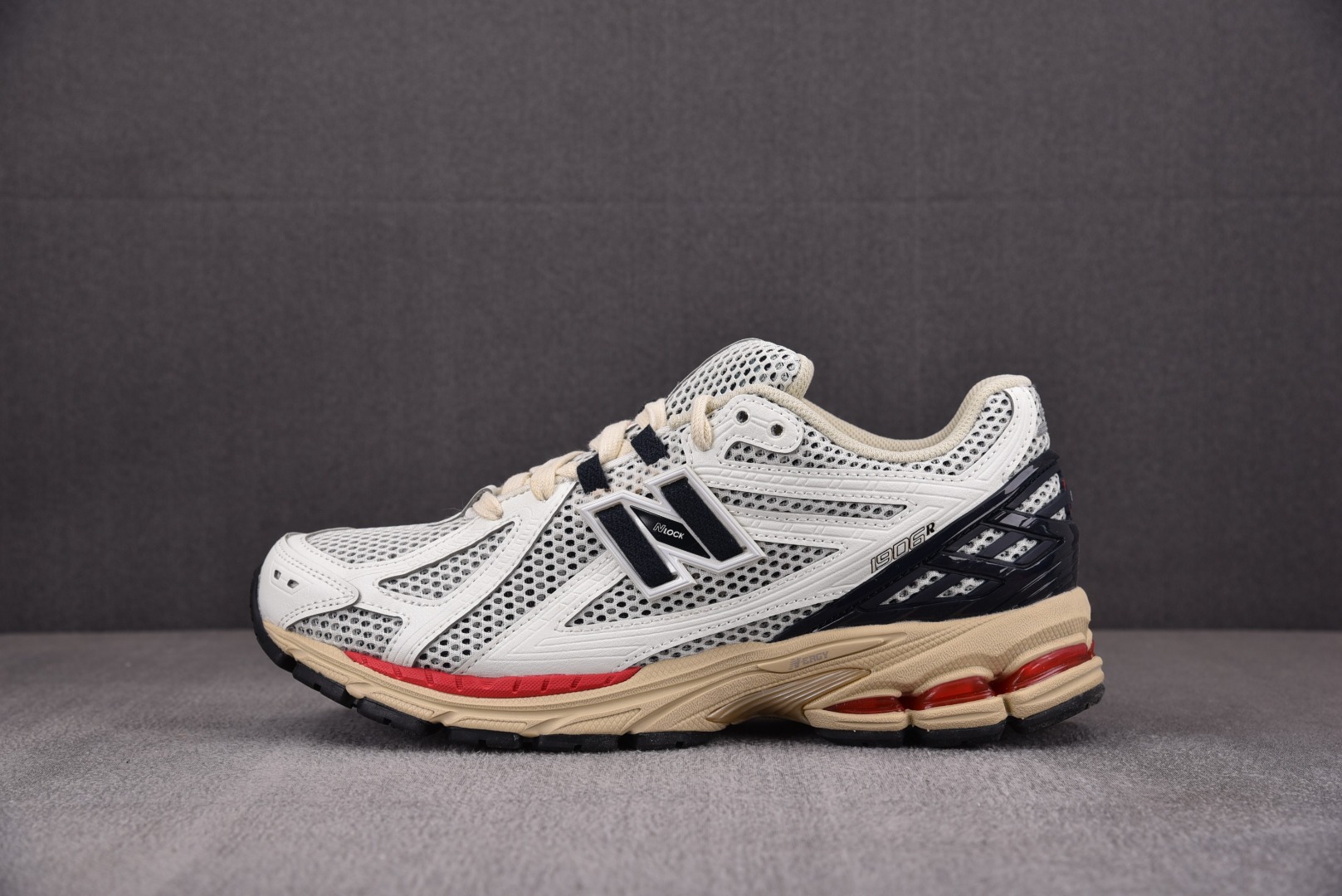 NB1906R尺码:36-47总裁R