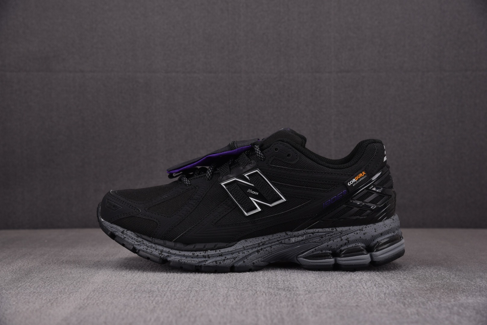 NB1906R尺码:36-47总裁R