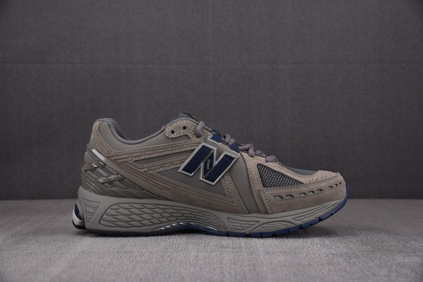 NB1906R尺码:36-47总裁R