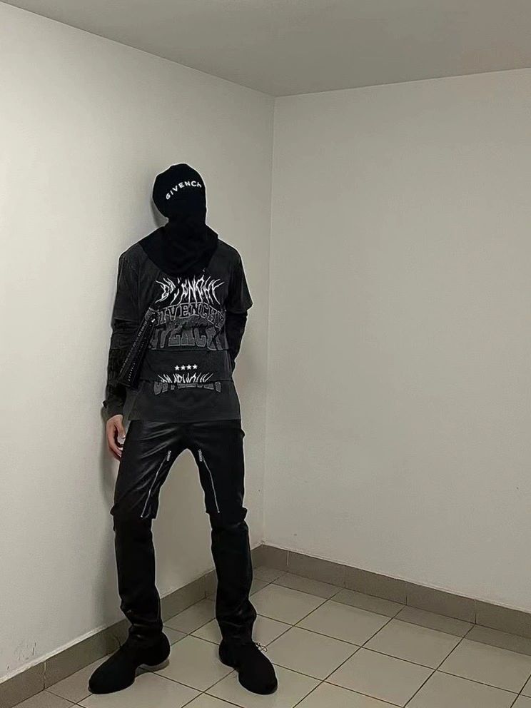 Upper body collection picture GivenchyGivenchy 23Fw fake three-piece layered w