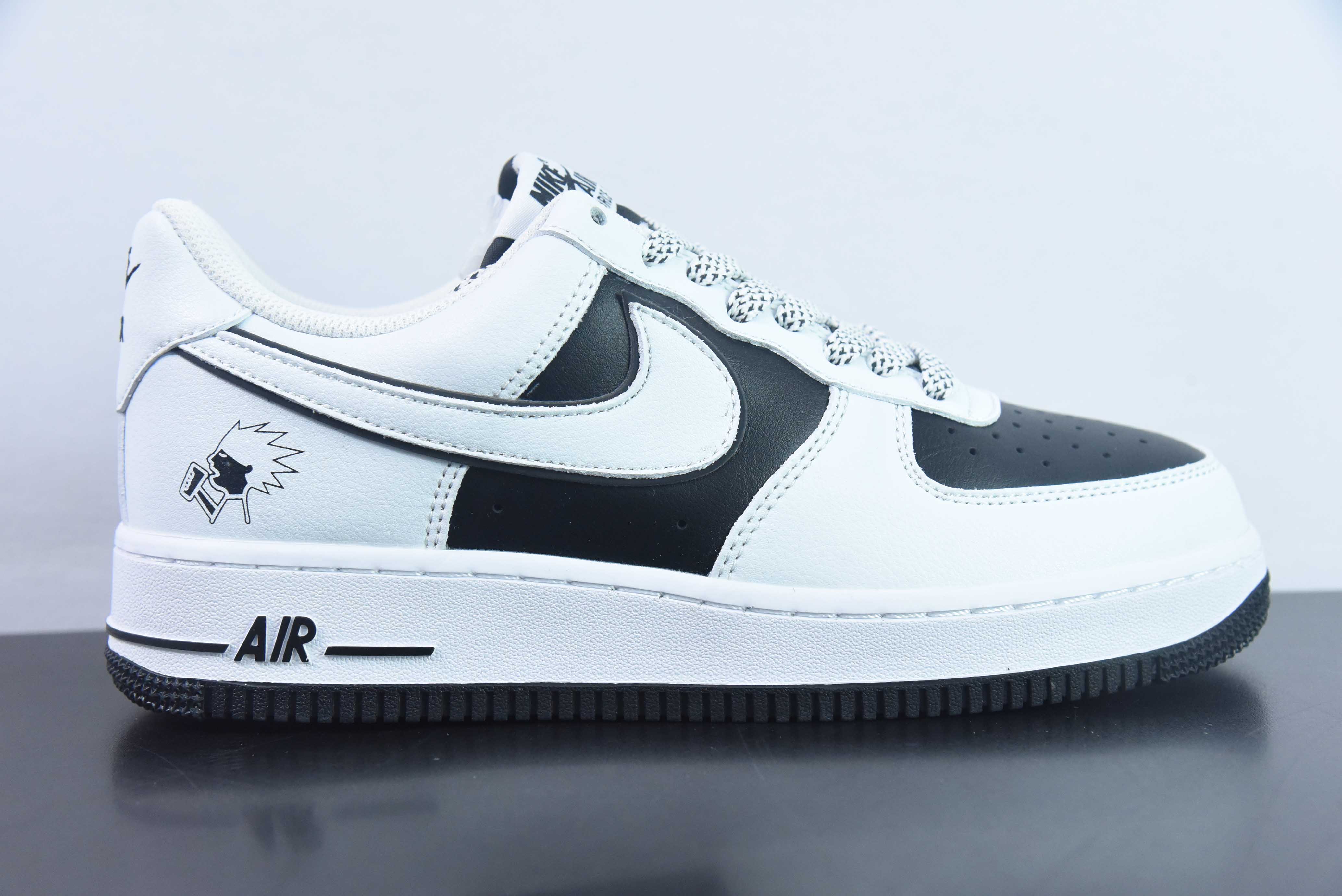 DAD15538632 Nike Air Force 1 Low 喜茶闪电联名 空军一号低帮运动休闲板鞋货号：KO8969-756 尺码：36-45