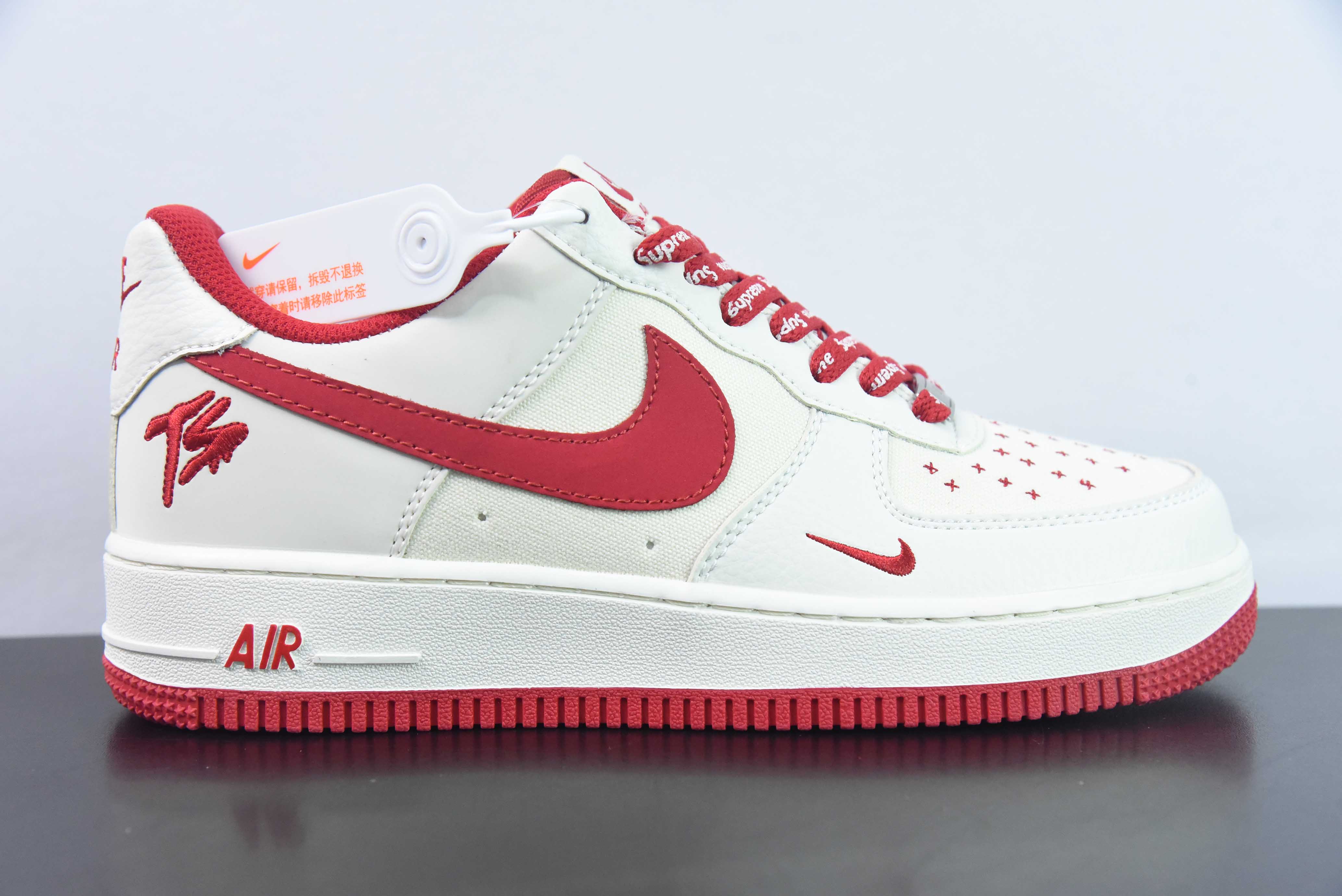 CAD59453839 NIke Air Force 1 '07 Low “TS联名-红运帆布”空军一号 低帮 运动鞋货号:-758 尺码：36-45