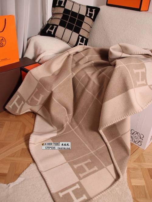 Hermes Ithaque Wool and Cashmere Blend Blanket - 135 x 175 cm 1 Hermes Ithaque Wool and Cashmere Blend Blanket - 135 x 175 cm