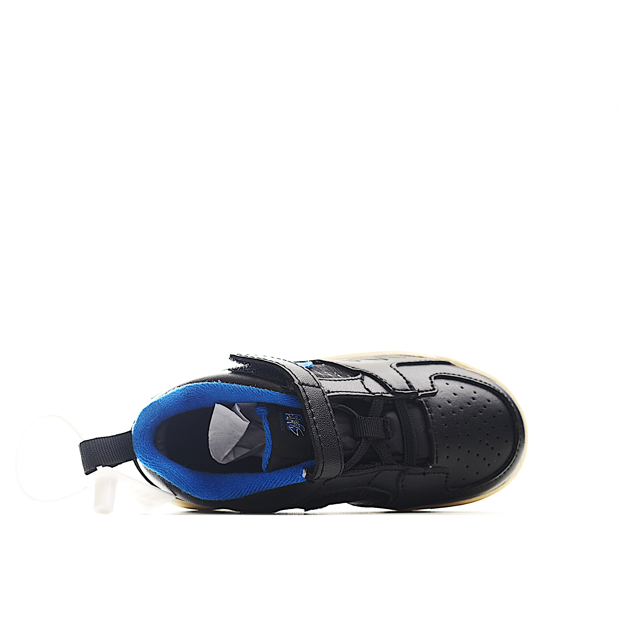 图片[4]-NK Jordan 90 儿童休闲鞋 NK Jordan 90 运动童鞋专为小宝贝打造，兼具舒适脚感与出众格调。鞋款从A1和AJ5中汲取设计灵感，是小宝贝日常玩耍的理想之选。鞋面采用结实皮革和合成材质，舒适耐穿，助力轻松玩乐。 尺码：小童24-27 大童28-37.5 货号：小童：3100 大童：5100-选品中心