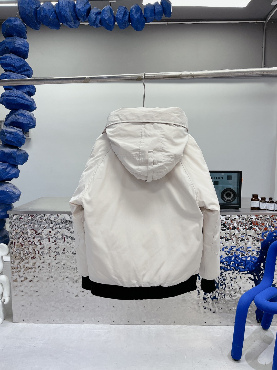 Top Canada Goose Wyndham Parka Down Jacket-Big cat