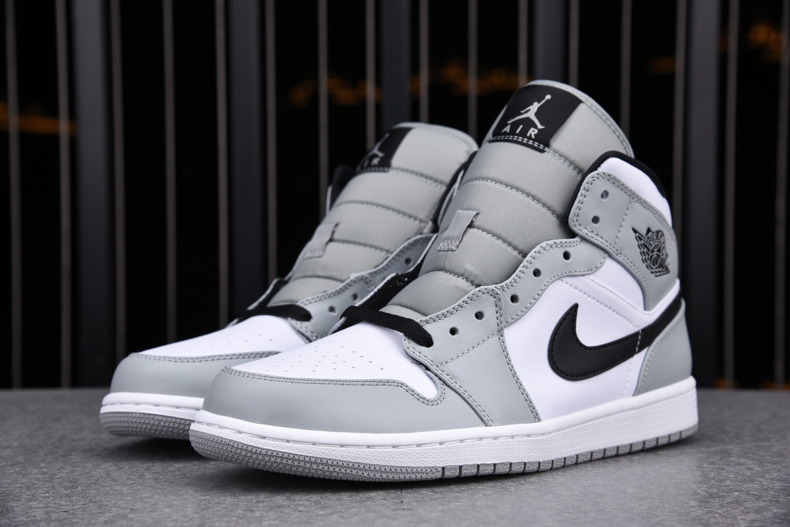 AJLow烟灰Size:35.5-46总裁R版出品-AirJordan1MidSmokeGreyAJ1烟