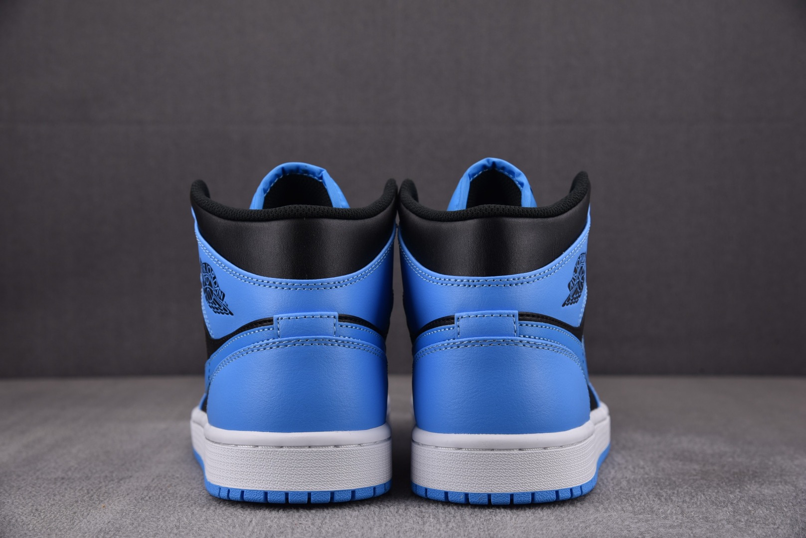 AJMid蓝黑Size:40-46总裁R版出品-AirJordan1Mid“UniversityBlue