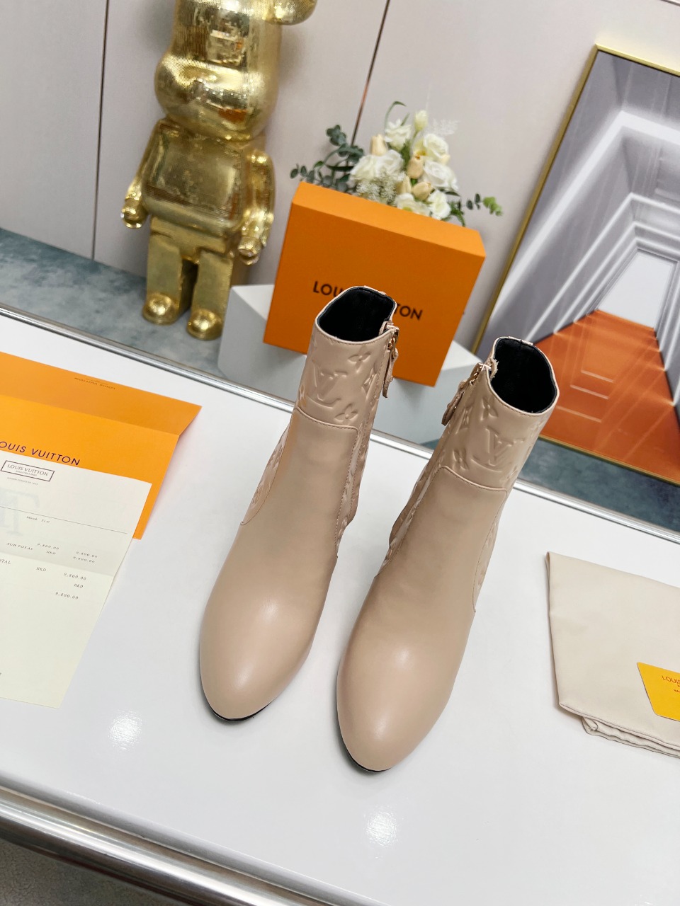 sLoui*Vuitton最新短靴老外提供️原版对版开款3个月研发终于可以上款了版型绝对正不含糊后包lo