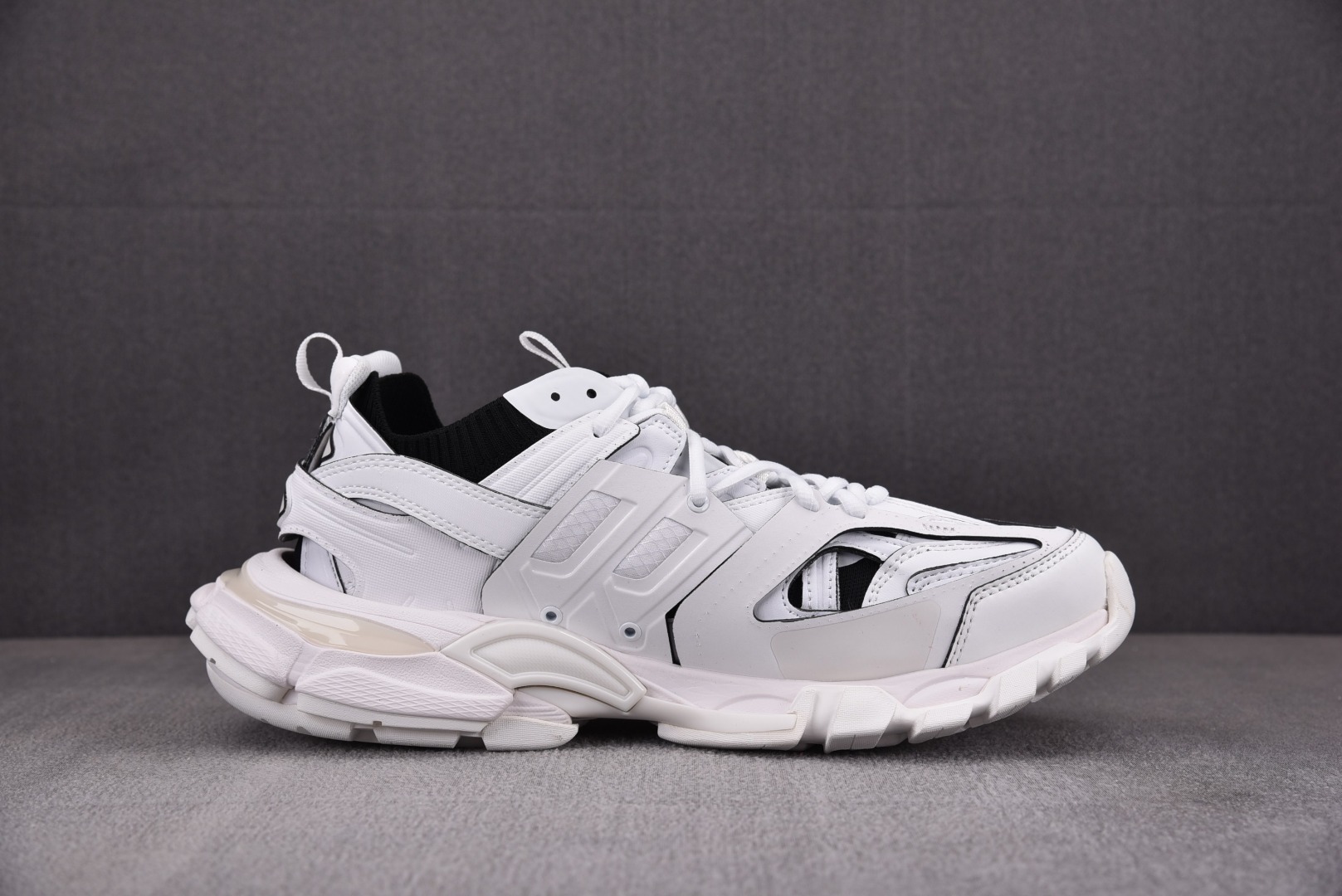 Balenciaga巴黎3代尺码:35-46偏大一码总裁R版出品-BalenciagaTrack1.0白