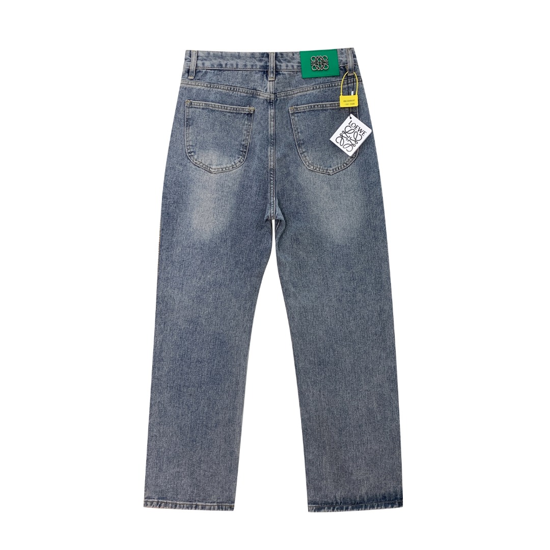Loewe Jeans: Pure, Clean Design with Impeccable Details and Superior Quality Control - 图片 2