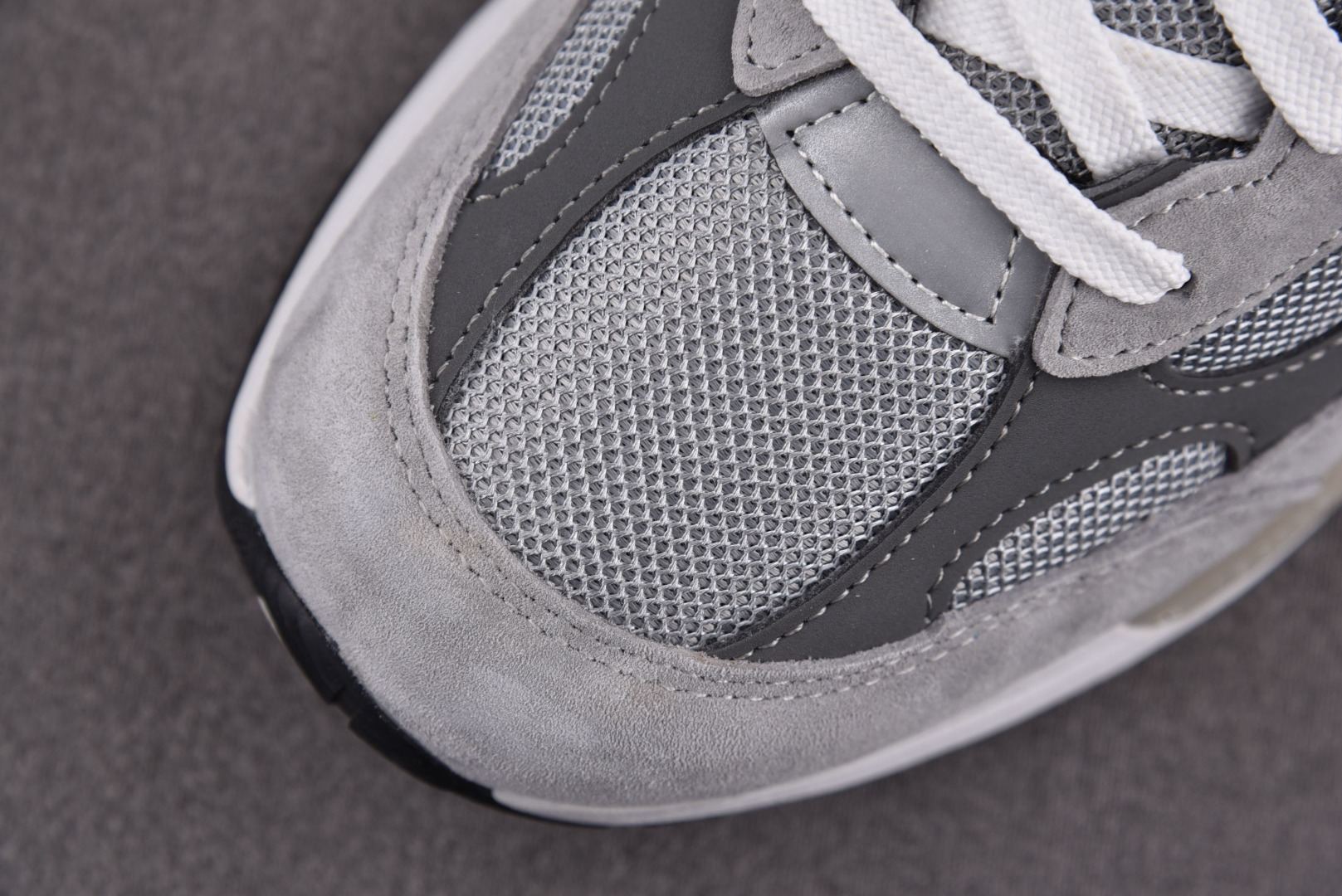 NB992 尺码:36-47New Balance 1112 元祖灰 M992GR YZ004