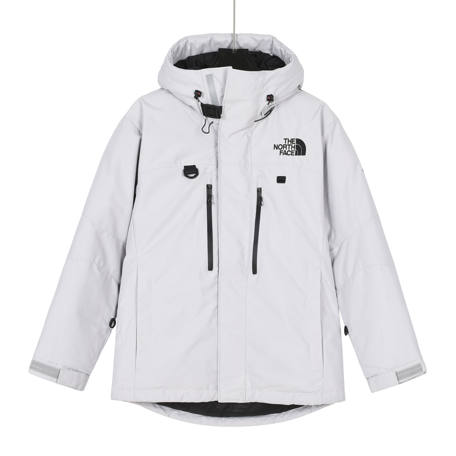 P520
喜马拉雅极地【一体不可拆卸】
黑-灰白色 全新出货
𝗧𝗛𝗘 𝗡𝗢𝗥𝗧𝗛 𝗙𝗔𝗖𝗘/北面 23SS SUMMIT SERIES喜马拉雅羽绒服
喜马拉雅羽绒服巅峰系列2022Fw北面喜马拉雅巅峰系列最新版本羽绒服,发售即售罄,各大潮咖上身必备款!
GORE-TEX提花暗格面料, WINDWALL防风保暖,蓬松度为800+,高领防风,腰部保暖贴扣,巅峰系列只为零下设计!如果说你想要一件羽绒服中最顶级得那种毫无疑问就是它了,北面户外产品线最顶端的产品,中国南极科考队御用装备,七大峰SEVEN SUMMITS,顶级喜马拉雅系列高寒羽绒服,真正的不惧严寒,保暖利器,这次最新版本的喜马拉雅系列在注重保暖度的同时,也注入了街头的元素,让时尚与保暖真正意义上的相结合。两套独立贴标的使用给予你不同风格的穿搭,全身YKK拉锁搭配GORE-TEX的面料使用,也是北面正确版本的指标之了。面包一样的厚度,面料质感价值感, 经典标识性的黄黑拼接解构设计,细节到位,重工重磅极品,原厂OEM代工,面料辅料均为原厂提供,严格来说,它就是正品!三标齐配
颜色:黑色、白色
尺码:𝗦-𝗠-𝗟-𝗫𝗟-𝗫𝗫𝗟