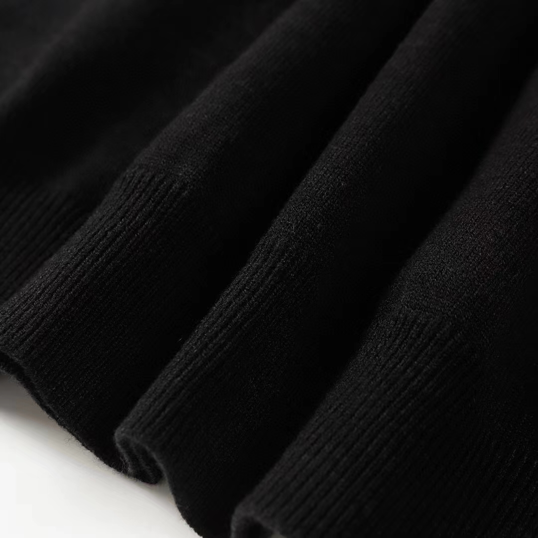 Moncler Script 3 Sweaters: High-End Tailored Wool Series with Innovative Design - 图片 8