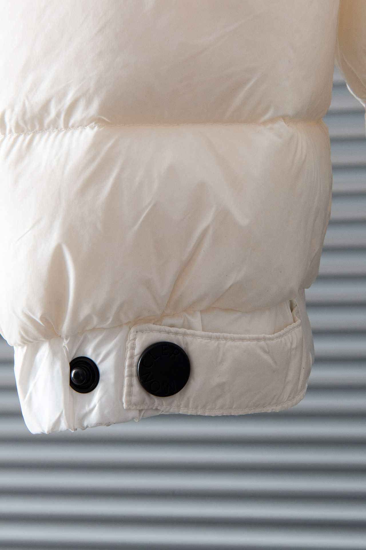 MONCLER Winter Nylon Hooded White Down Jacket,Waterproof,Windproof,Warm 8 o 1he11rknk16d11hqe17e3cgffl45