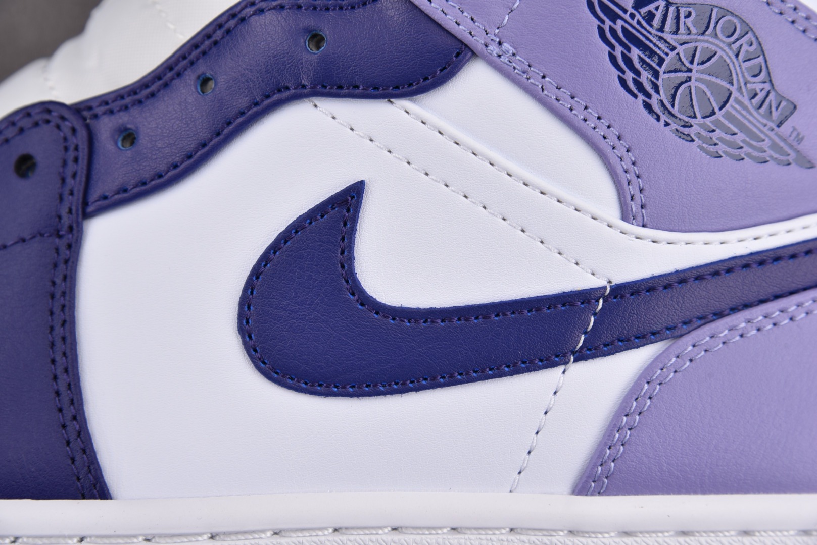 AJMid白紫尺码:40-46总裁R版出品-AirJordan1Mid“Blueberry”白紫DQ84