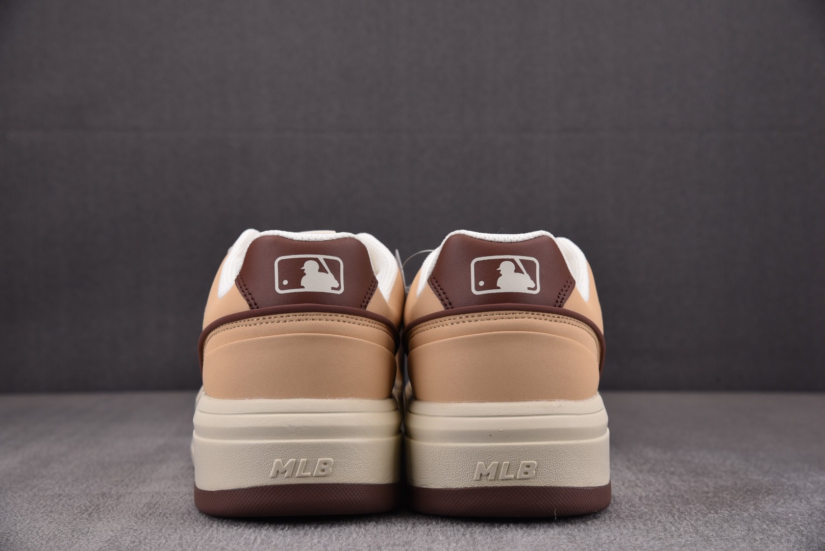 MLB尺码:35-45总裁R版出品-MLBChunkyLinerBasic米黄3ASXCA12N-43B