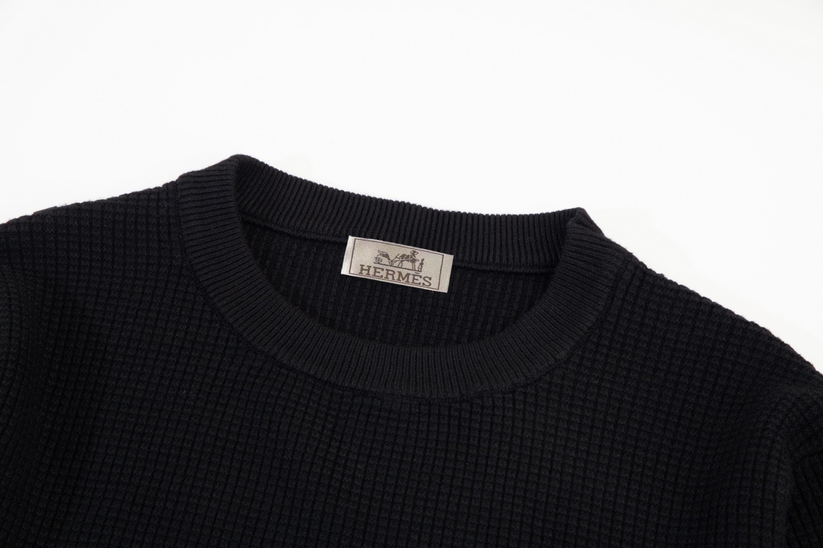 CJCR Hermes Classic Cotton Wool Sweater: Timeless Style, Quality Material, Versatile Wear - 图片 3
