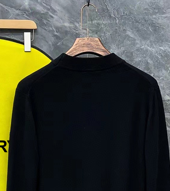 Luxury Custom-Made Burberry Sweaters: Innovative Design and Superior Quality - 图片 4