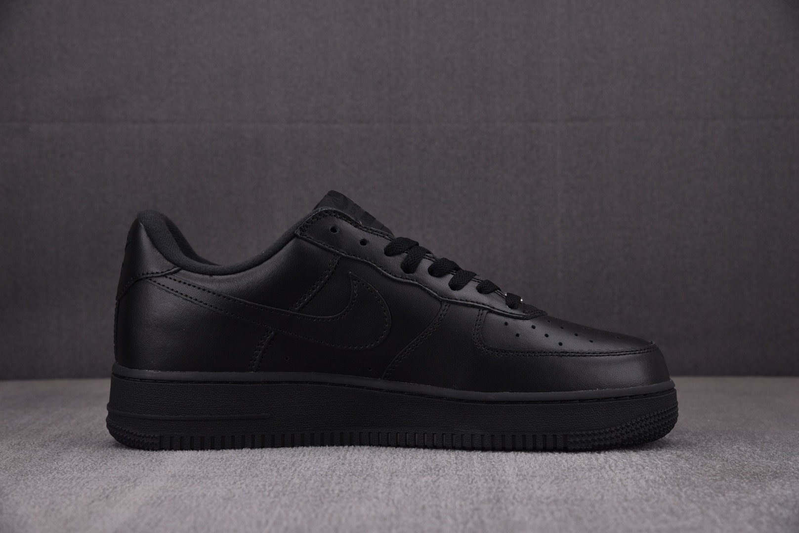 AF1黑色尺码:36-47.5总裁R版出品-SupremexNKAirForce1LowBoxLogo黑